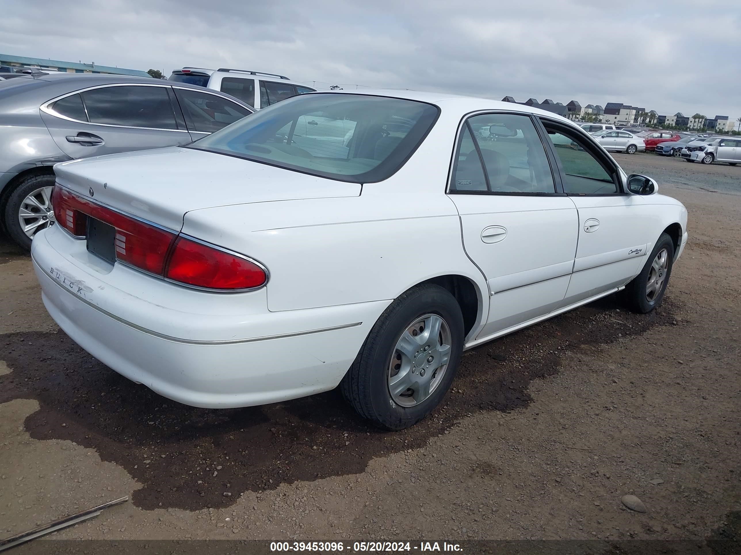 Photo 3 VIN: 2G4WY55J1Y1174320 - BUICK CENTURY 