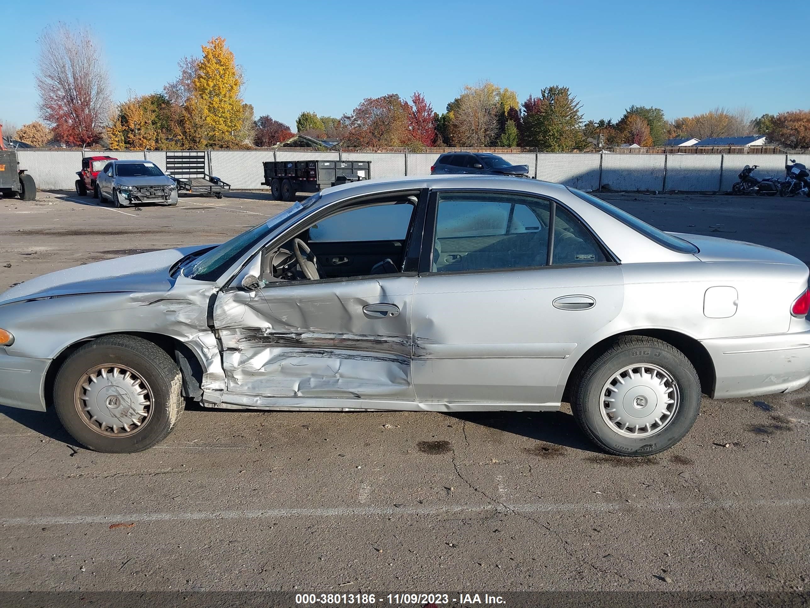 Photo 12 VIN: 2G4WY55J3Y1179597 - BUICK CENTURY 