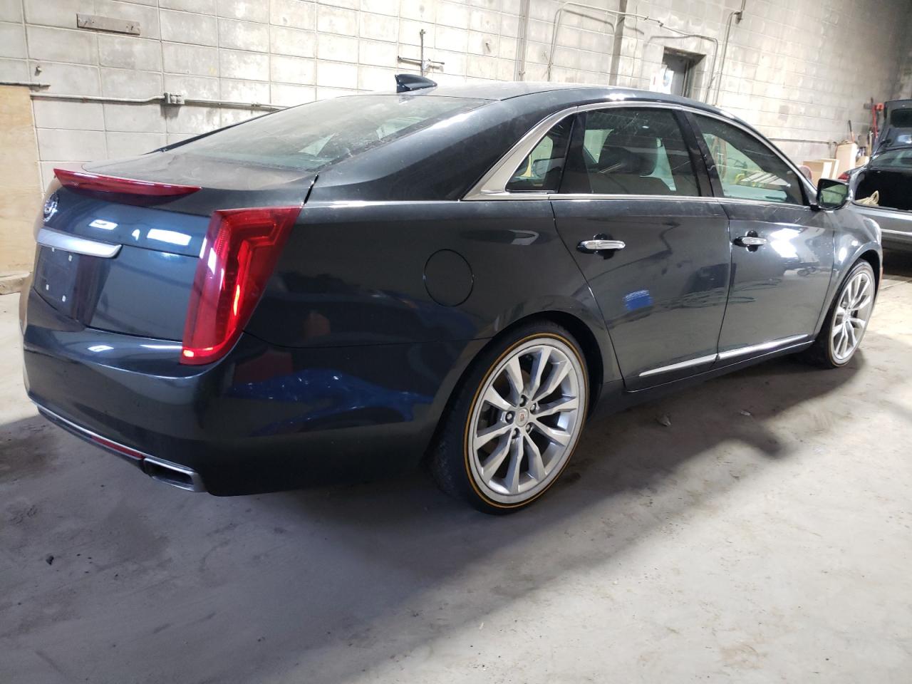 Photo 2 VIN: 2G61M5S30F9132528 - CADILLAC XTS 