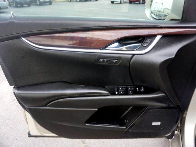 Photo 9 VIN: 2G61M5S31E9221636 - CADILLAC XTS 