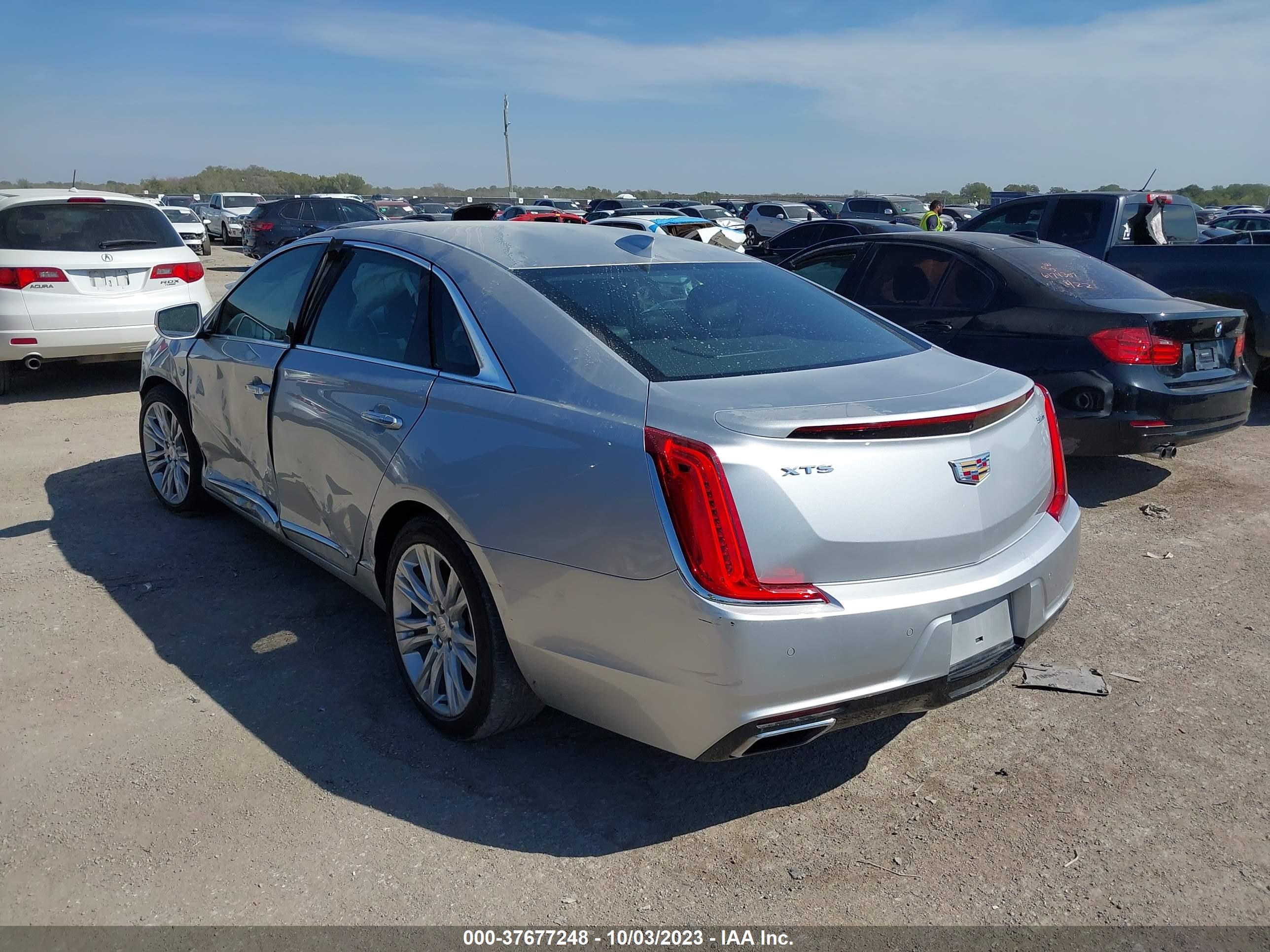 Photo 2 VIN: 2G61M5S38K9147093 - CADILLAC XTS 