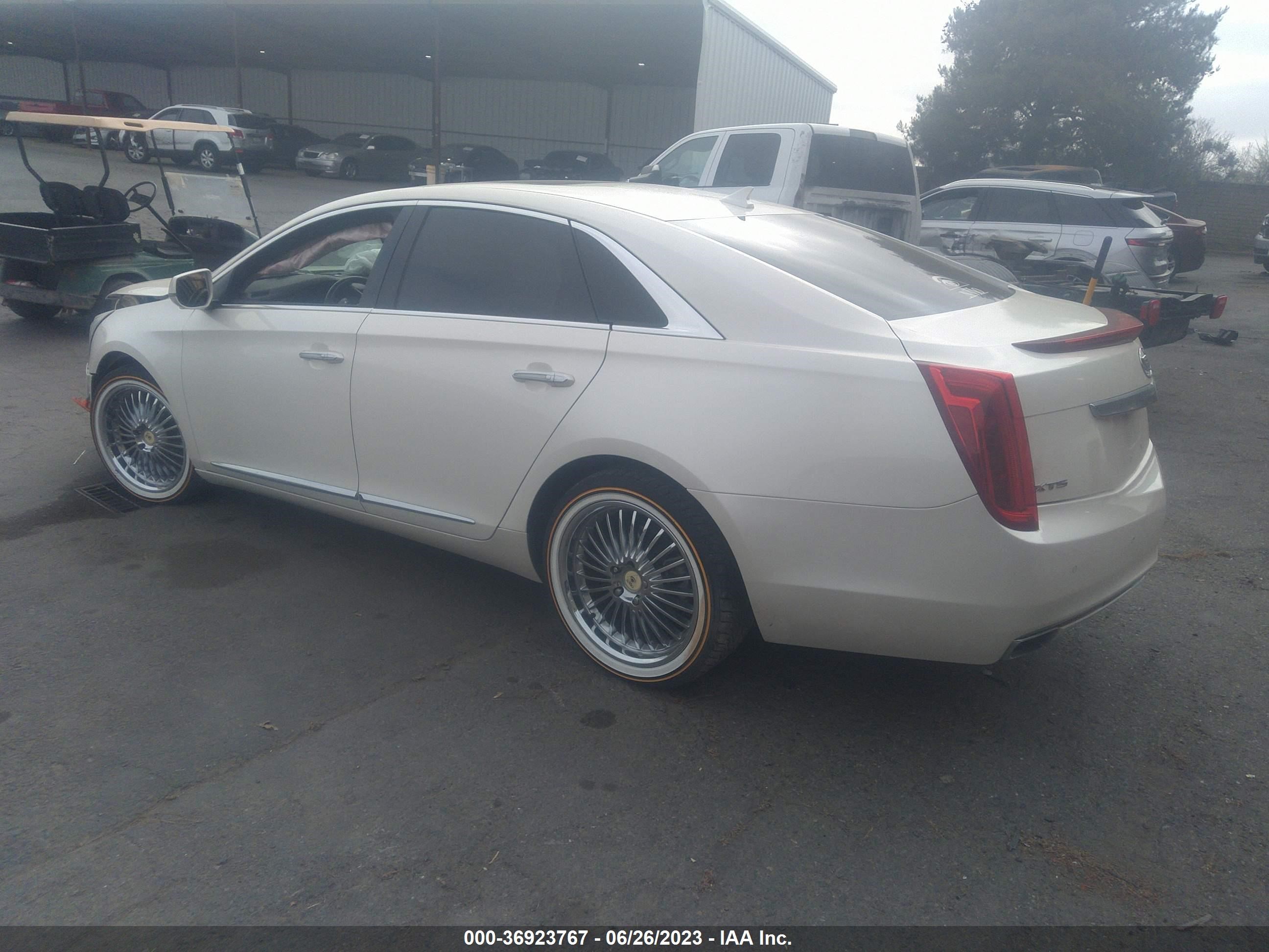 Photo 2 VIN: 2G61P5S31D9101647 - CADILLAC XTS 