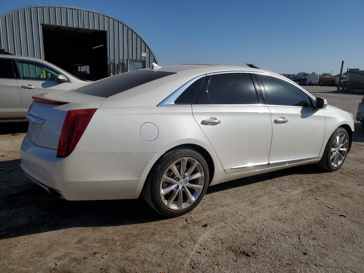 Photo 2 VIN: 2G61P5S34E9150603 - CADILLAC XTS 