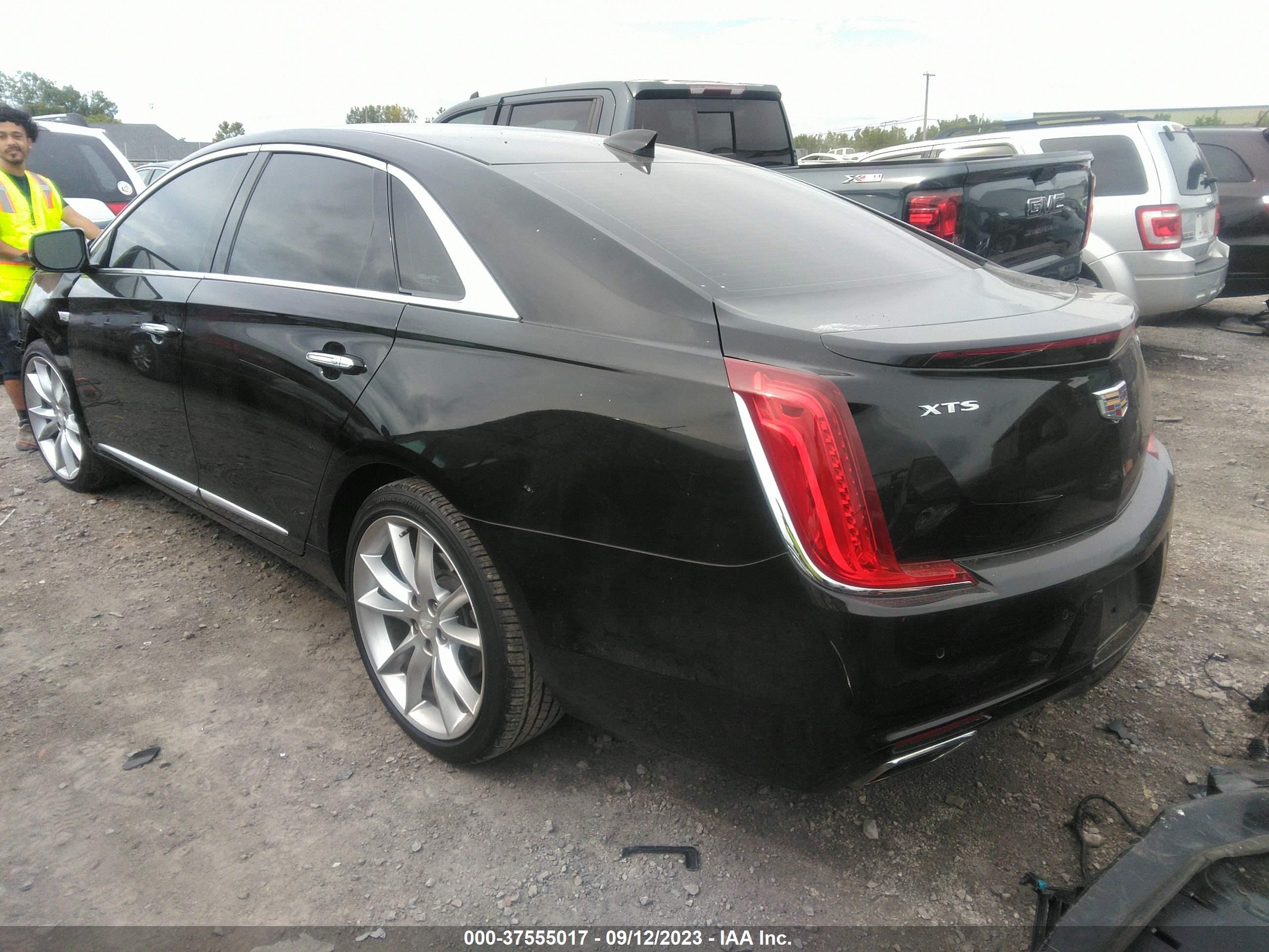 Photo 2 VIN: 2G61P5S35K9152453 - CADILLAC XTS 