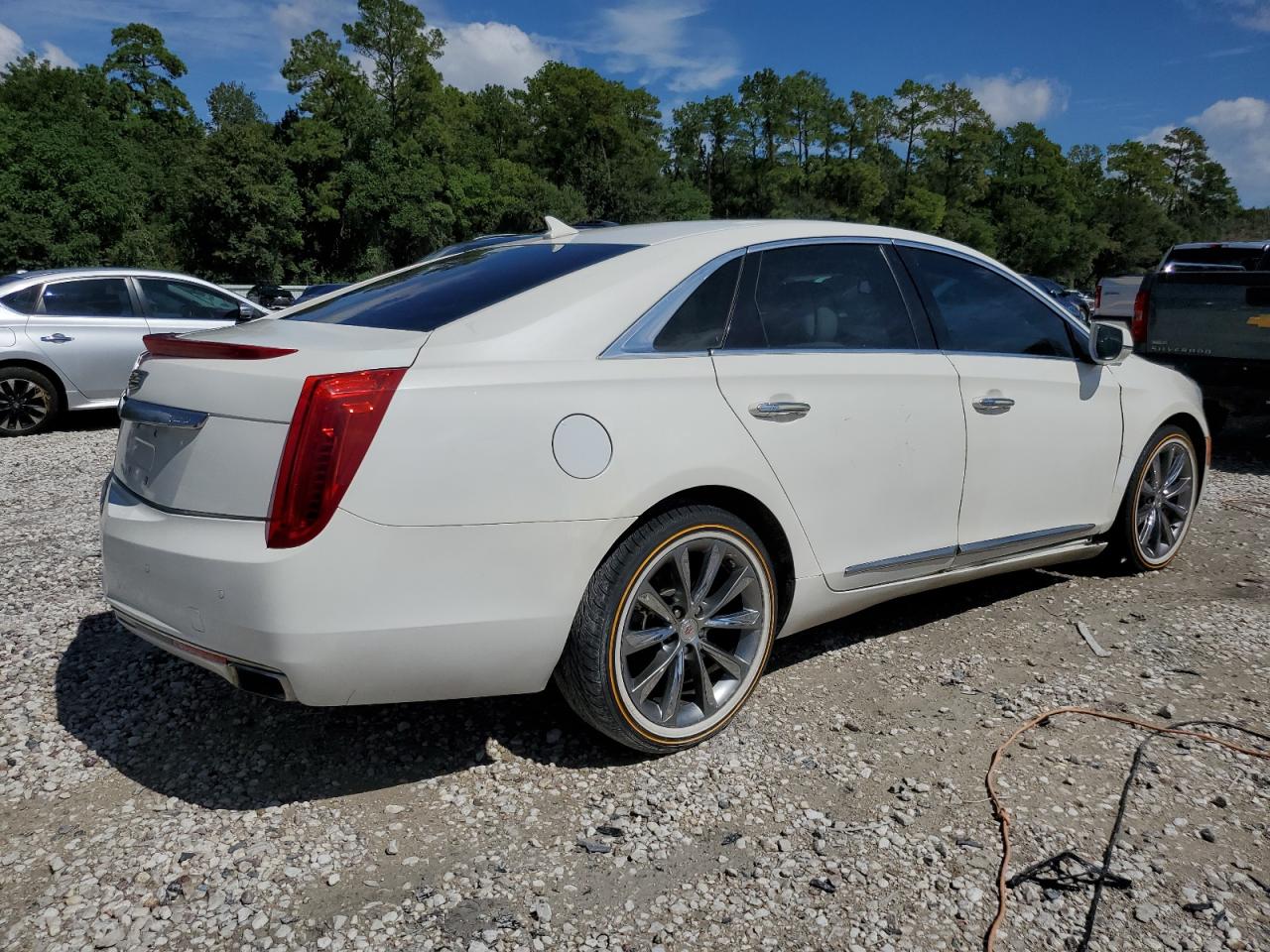 Photo 2 VIN: 2G61P5S36D9210296 - CADILLAC XTS 