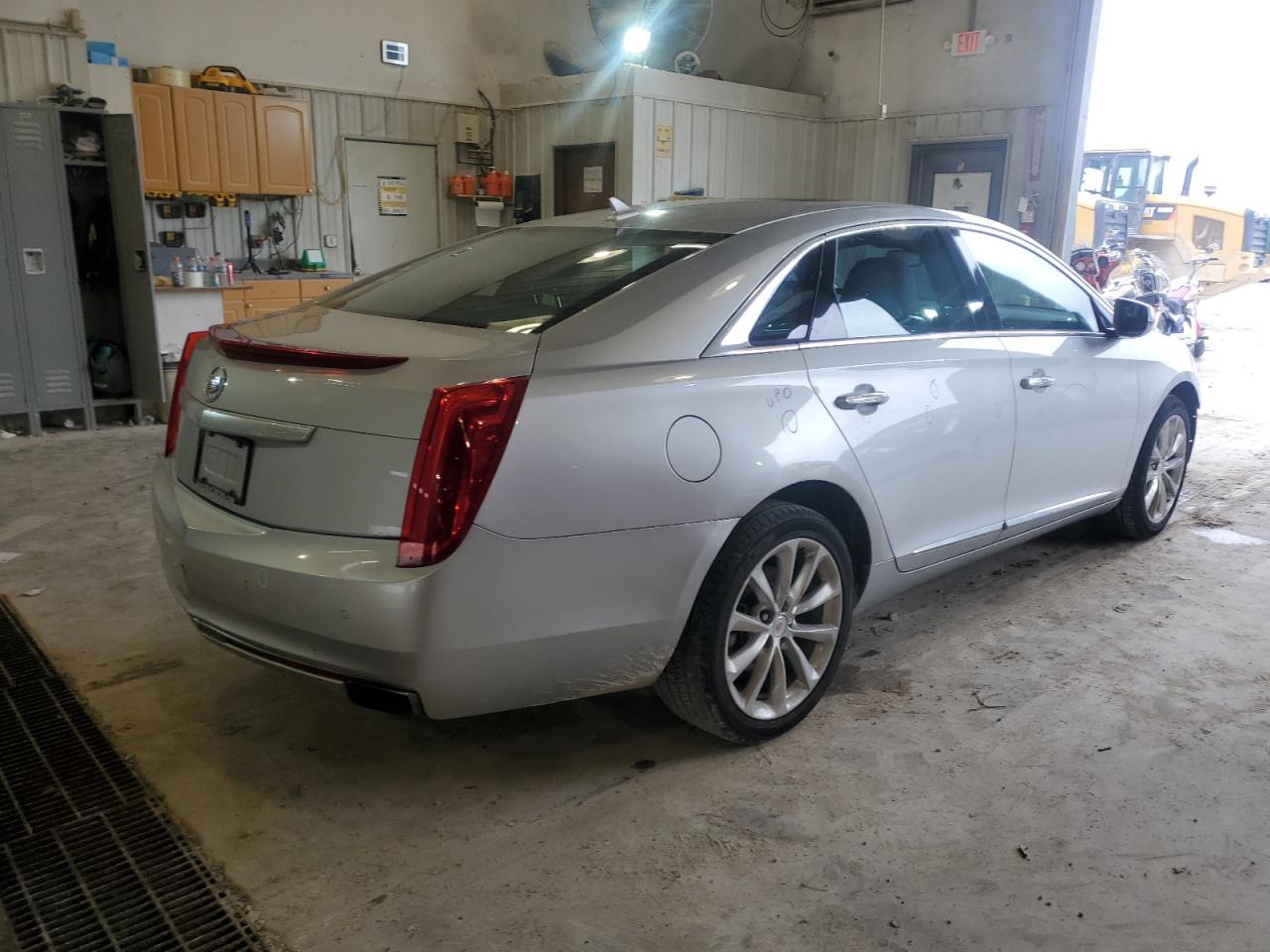 Photo 2 VIN: 2G61S5S36D9105420 - CADILLAC XTS 