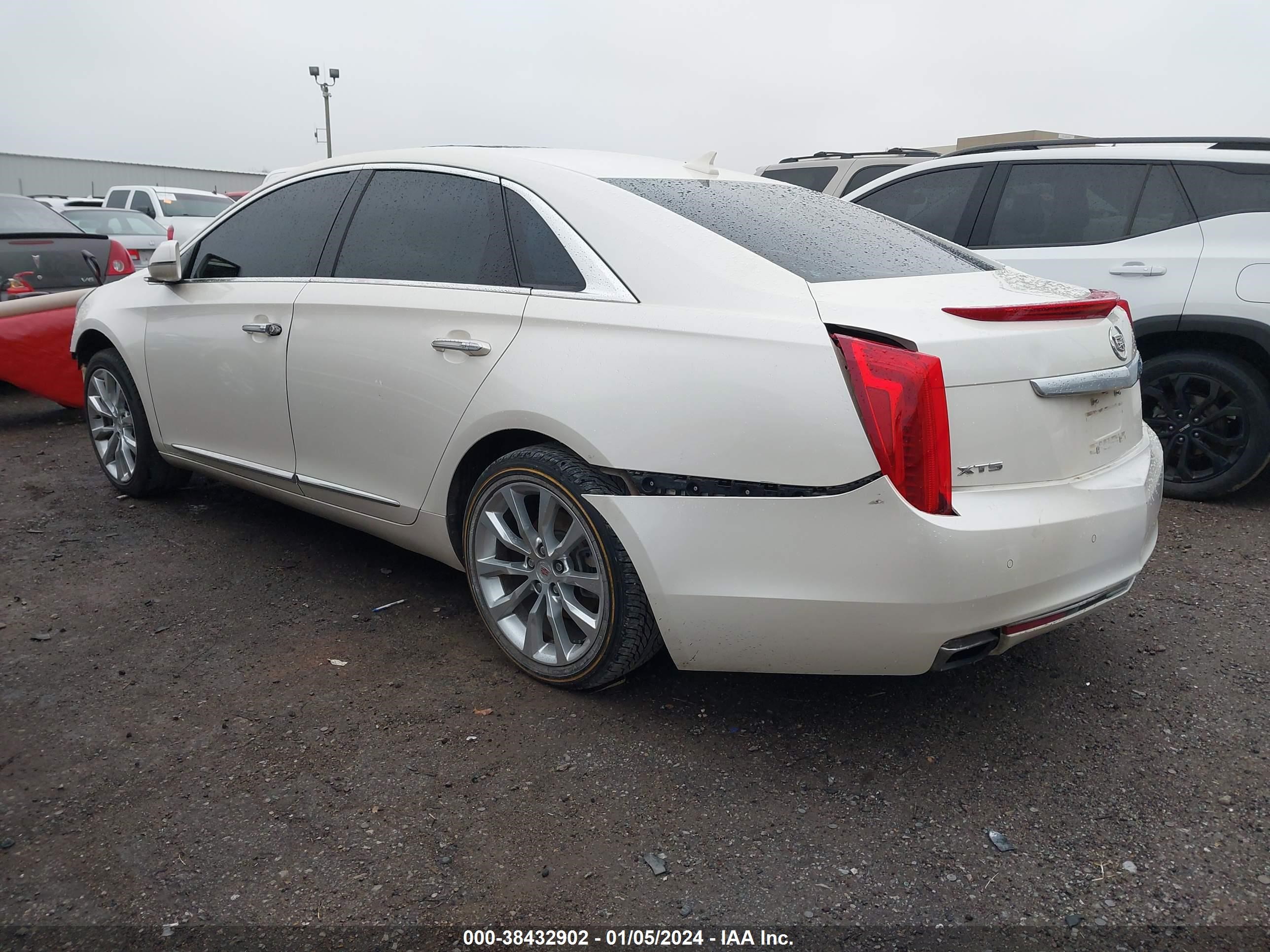 Photo 2 VIN: 2G61S5S38D9145708 - CADILLAC XTS 