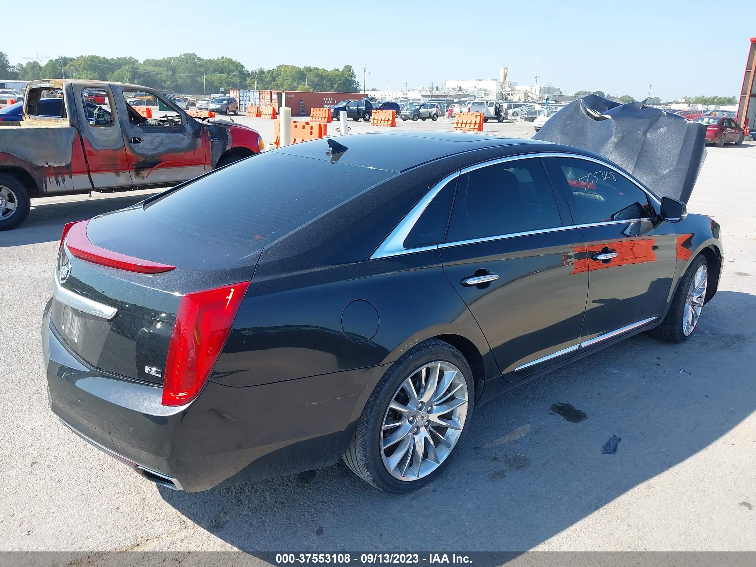 Photo 3 VIN: 2G61U5S33D9176830 - CADILLAC XTS 