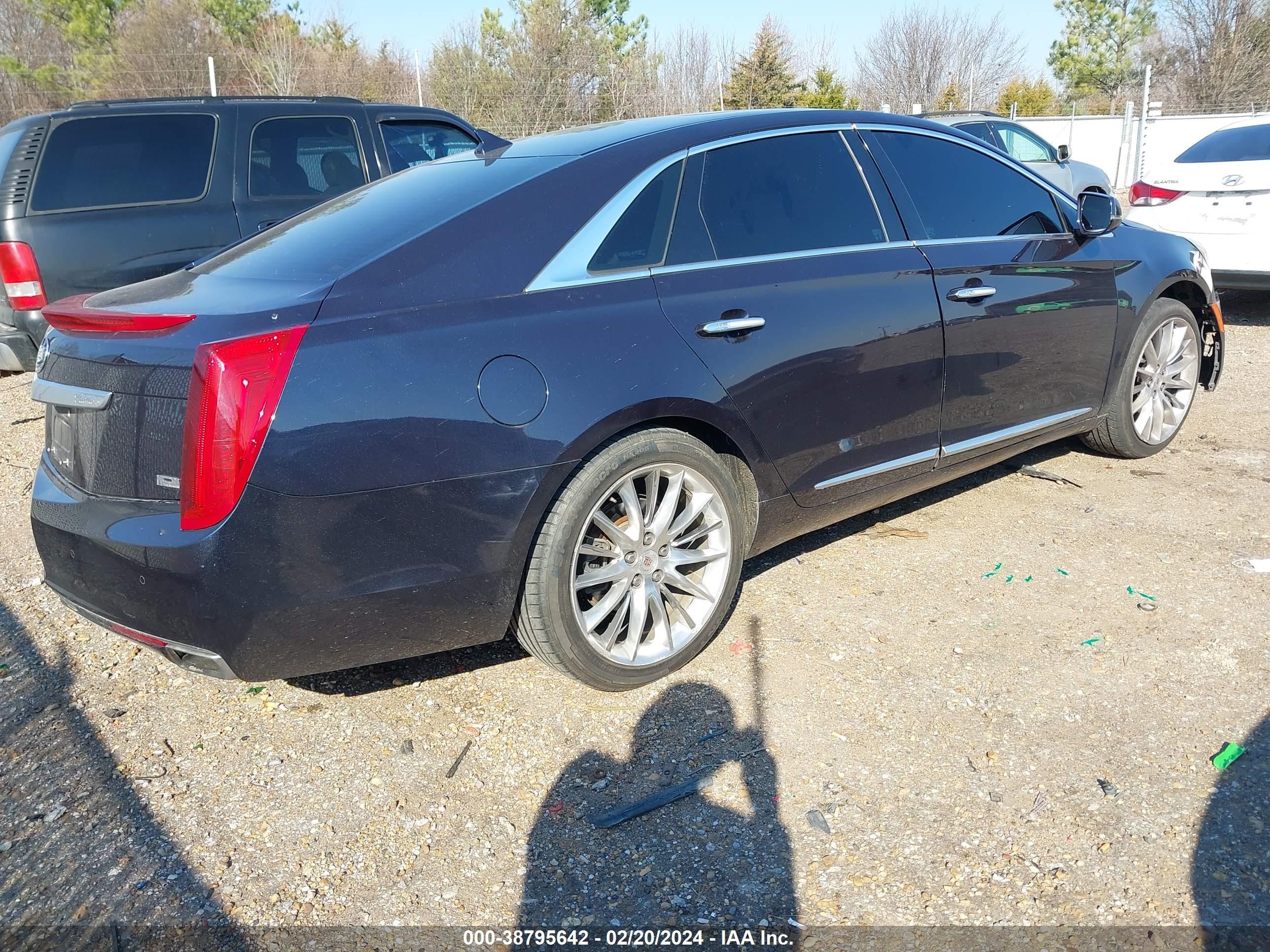 Photo 3 VIN: 2G61V5S31D9218585 - CADILLAC XTS 