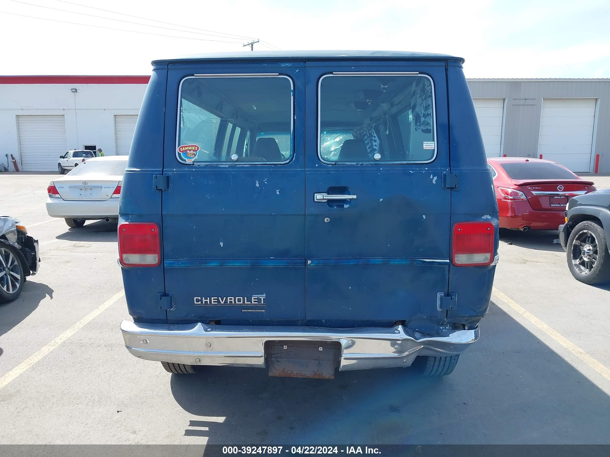 Photo 14 VIN: 2GAGG39N7L4144493 - CHEVROLET VAN 