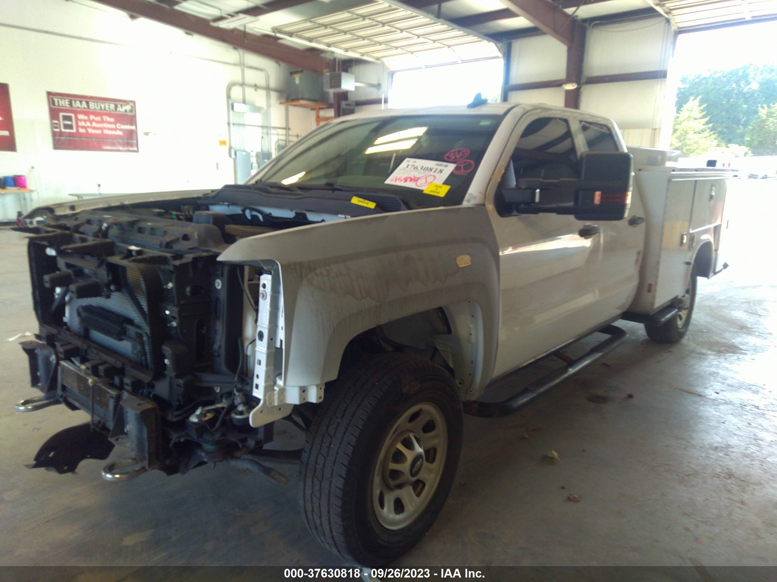 Photo 1 VIN: 2GB2CREG8K1168605 - CHEVROLET SILVERADO 