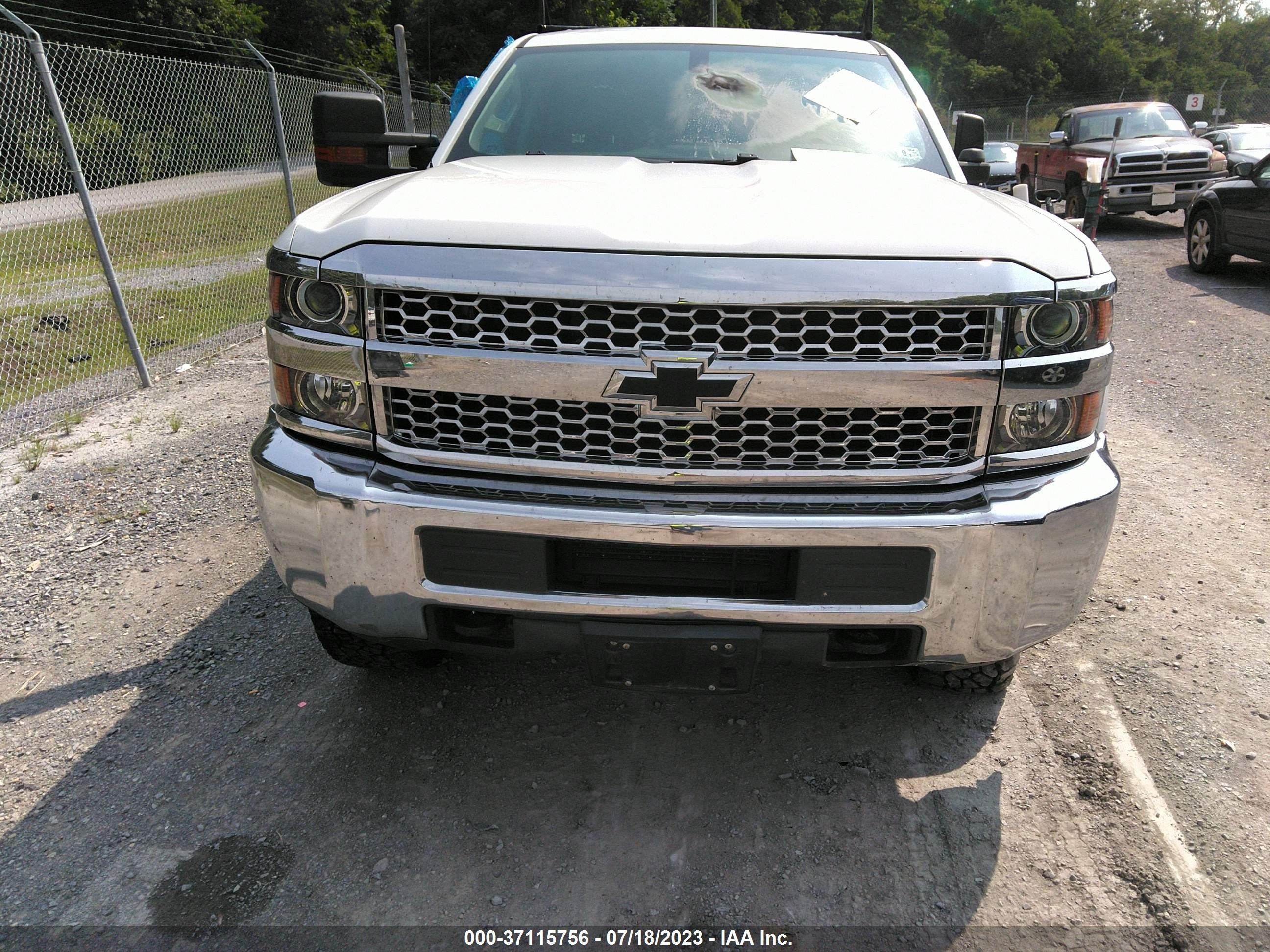 Photo 11 VIN: 2GC2KREG1K1156732 - CHEVROLET SILVERADO 2500HD 