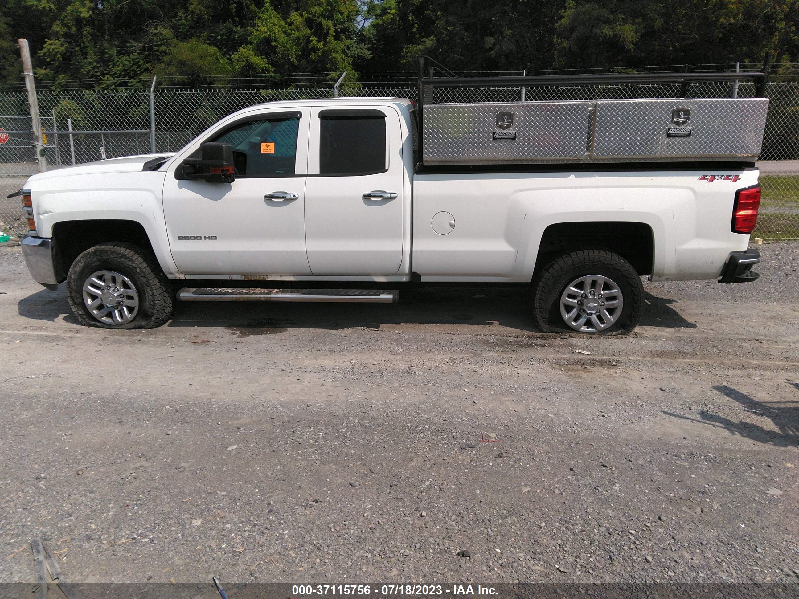 Photo 13 VIN: 2GC2KREG1K1156732 - CHEVROLET SILVERADO 2500HD 