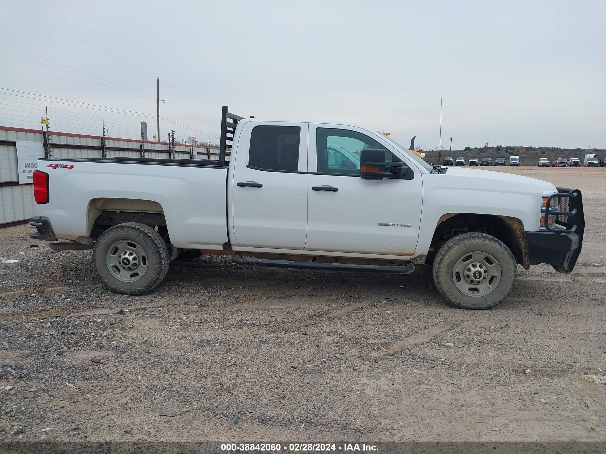 Photo 12 VIN: 2GC2KREG1K1192369 - CHEVROLET SILVERADO 