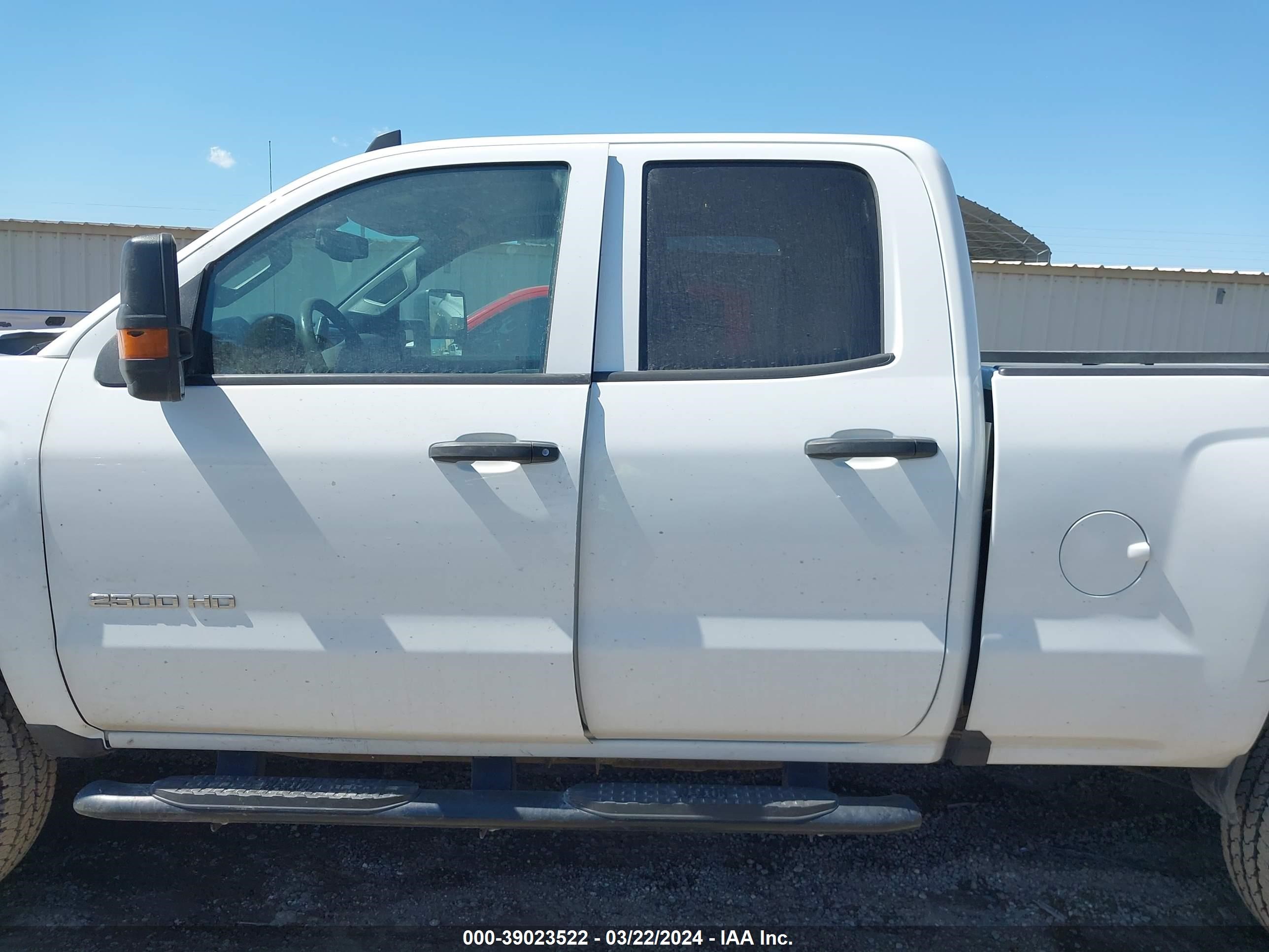 Photo 13 VIN: 2GC2KREG4K1243783 - CHEVROLET SILVERADO 