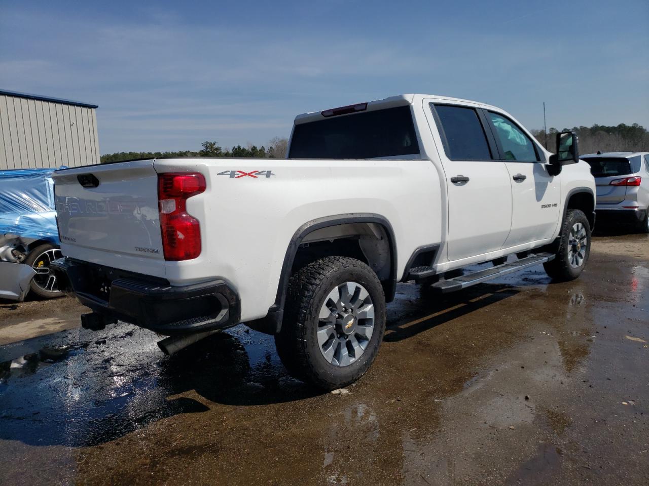 Photo 2 VIN: 2GC4YME77P1729196 - CHEVROLET SILVERADO 