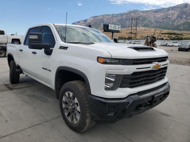 Photo 3 VIN: 2GC4YME79R1208144 - CHEVROLET SILVERADO 