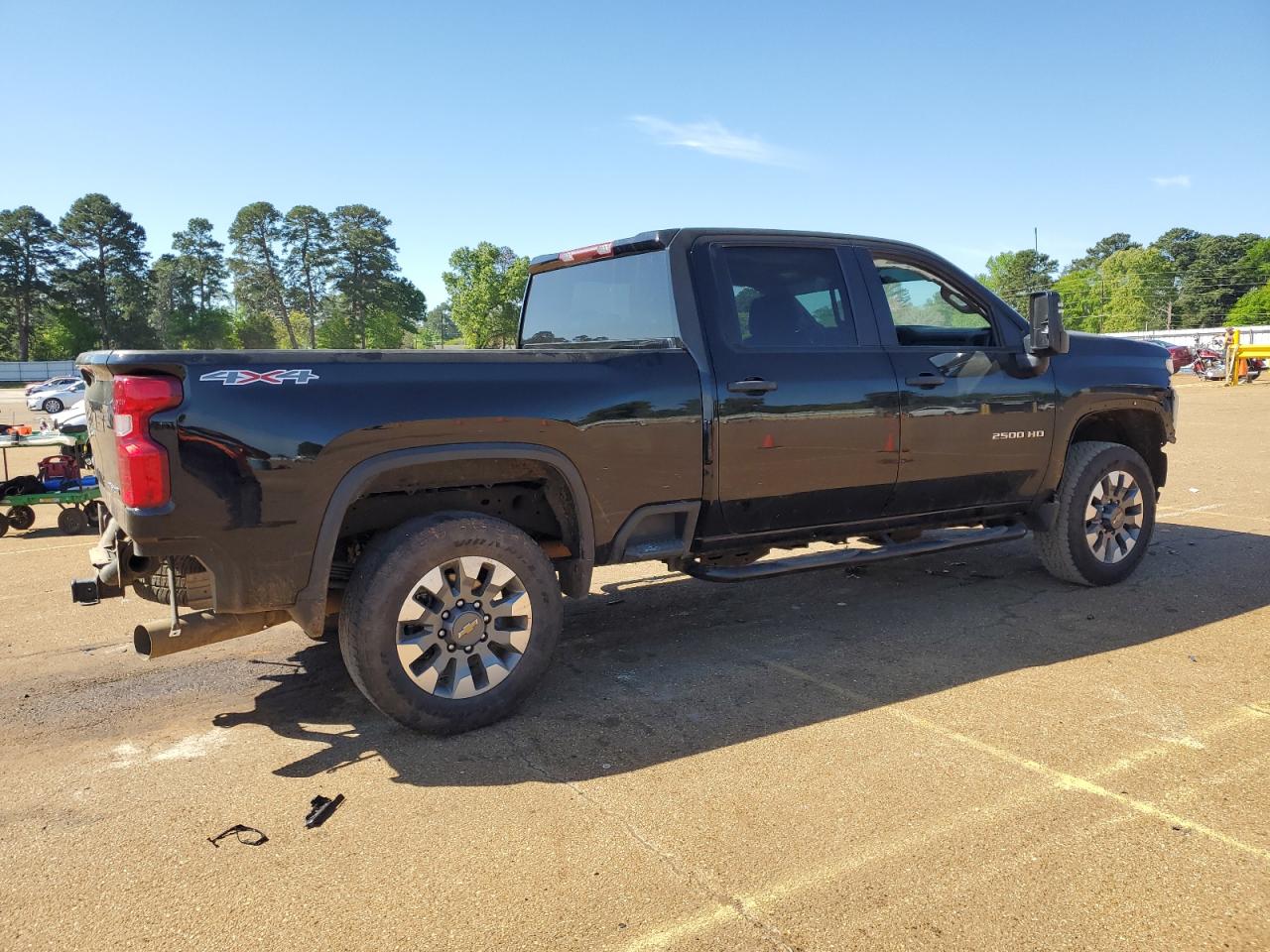 Photo 2 VIN: 2GC4YMEY6P1730350 - CHEVROLET SILVERADO 