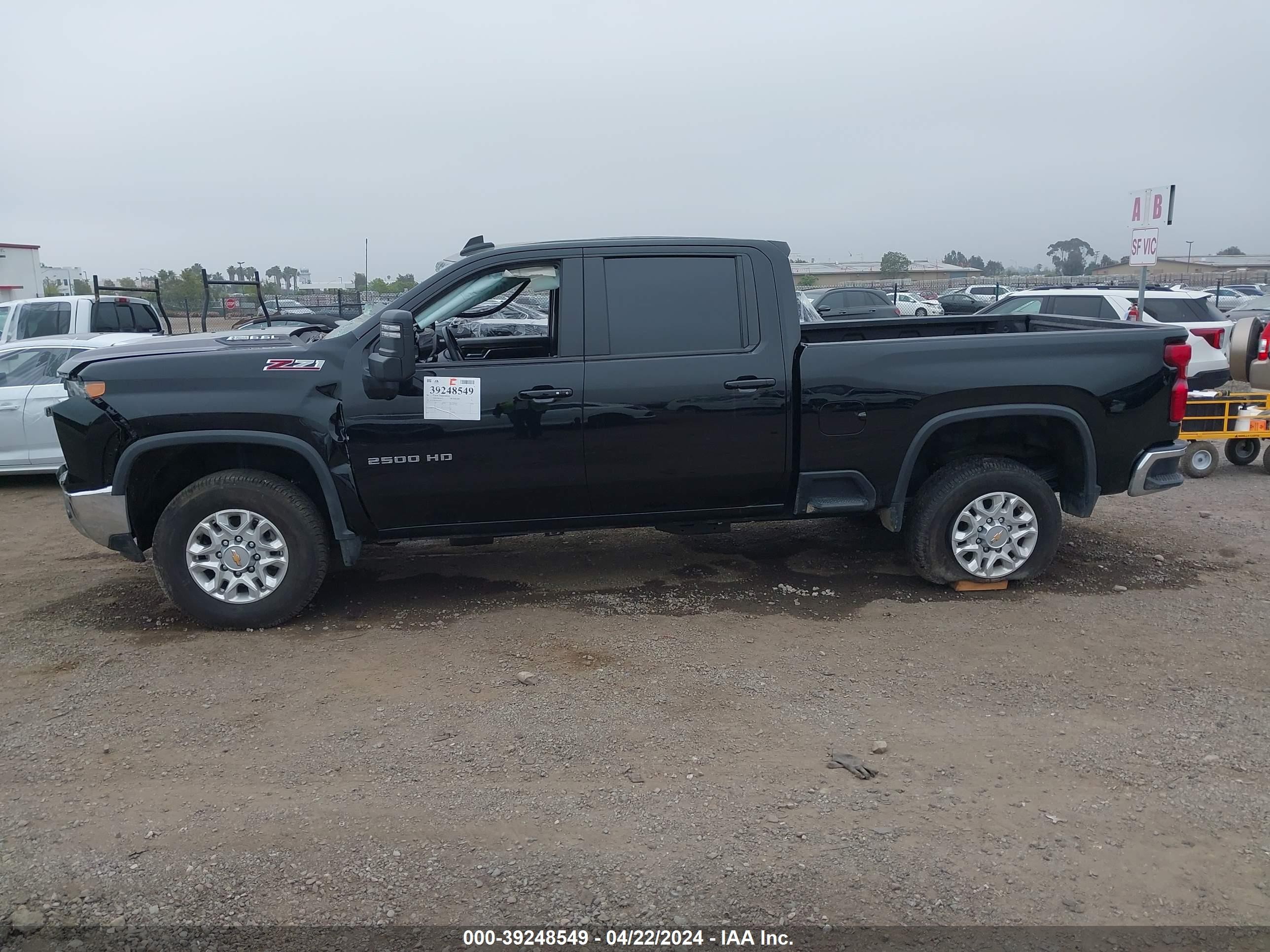 Photo 13 VIN: 2GC4YNE73R1112614 - CHEVROLET SILVERADO 