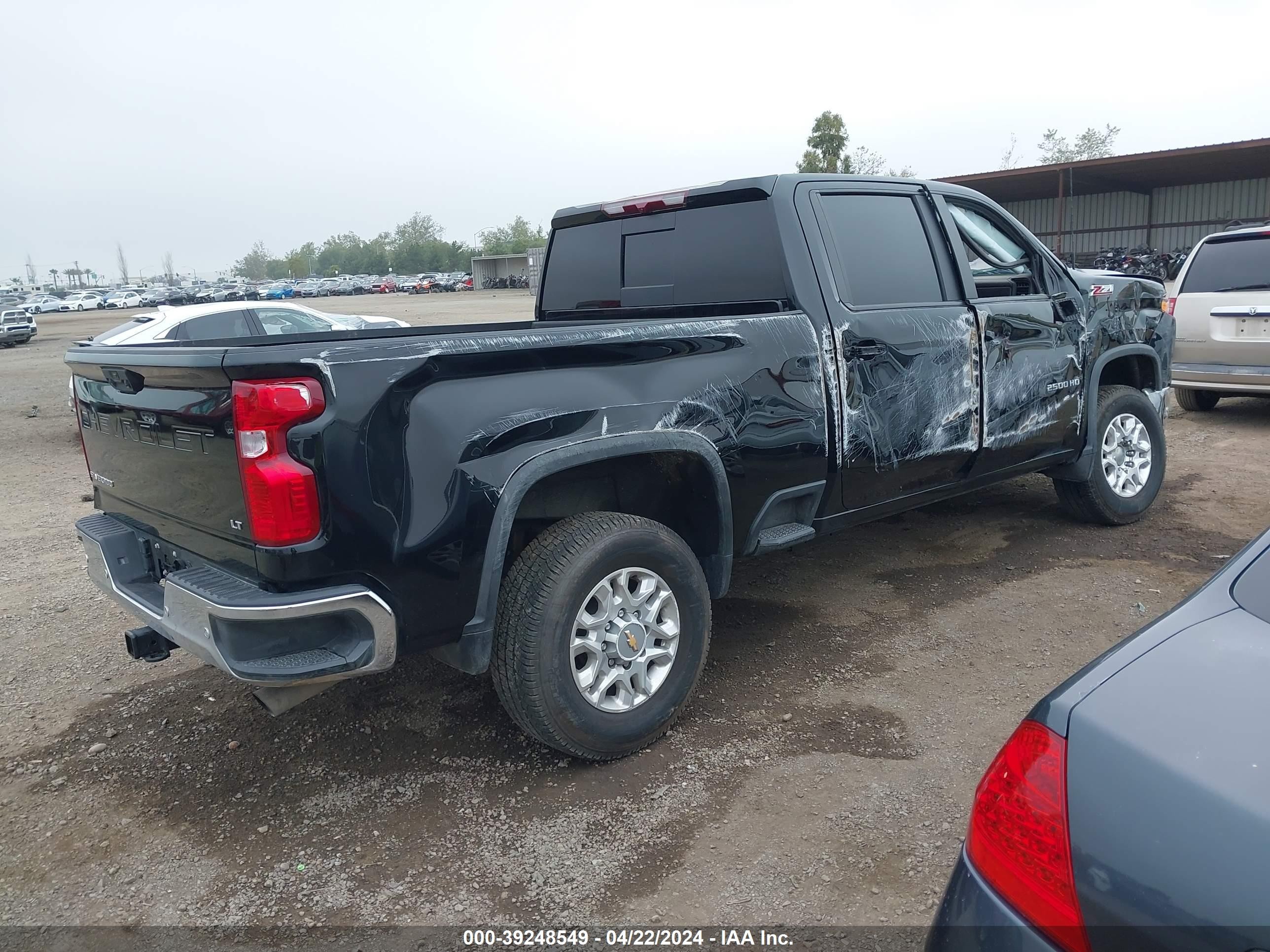 Photo 3 VIN: 2GC4YNE73R1112614 - CHEVROLET SILVERADO 