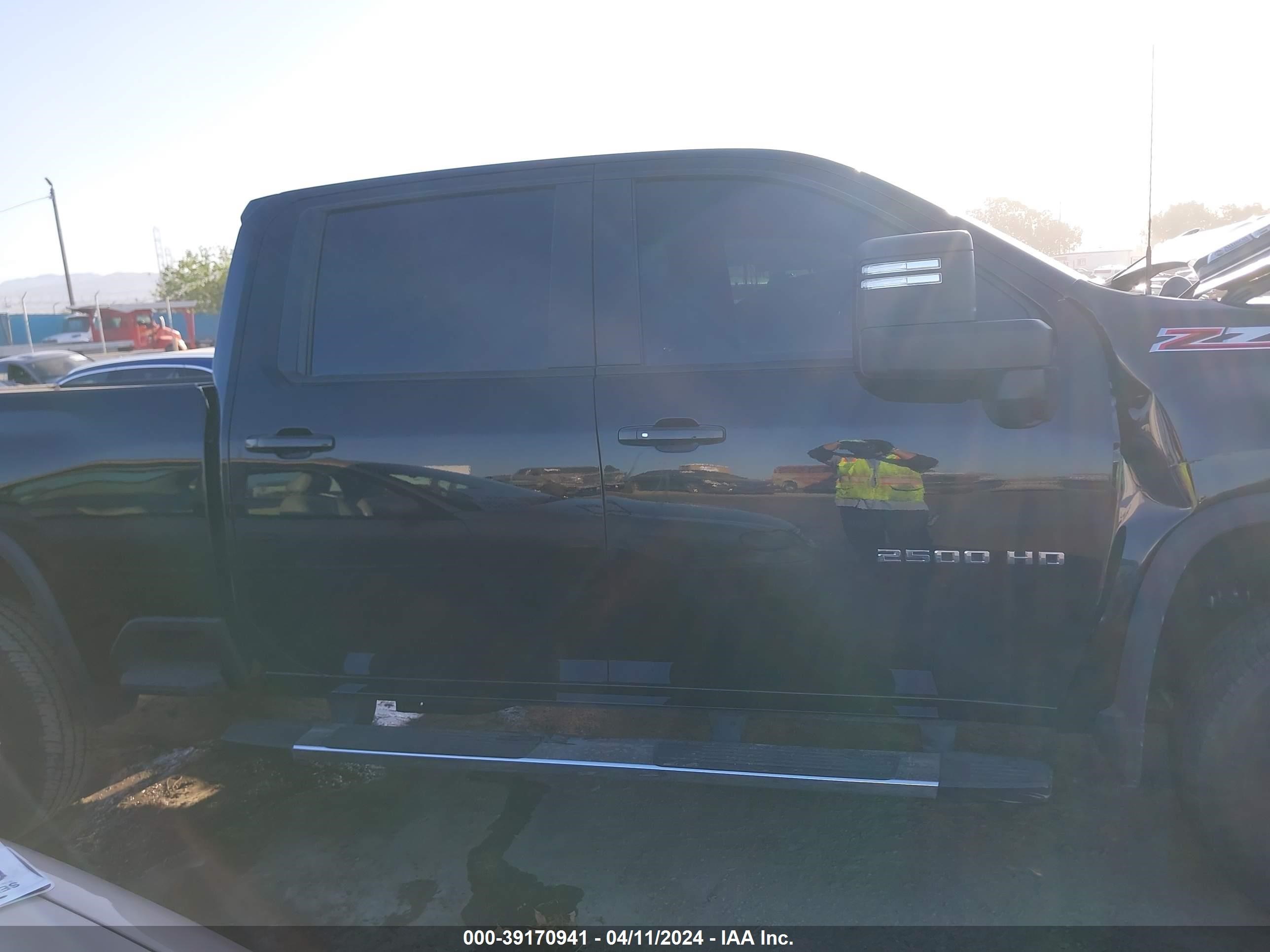 Photo 12 VIN: 2GC4YNE76R1115538 - CHEVROLET SILVERADO HD 