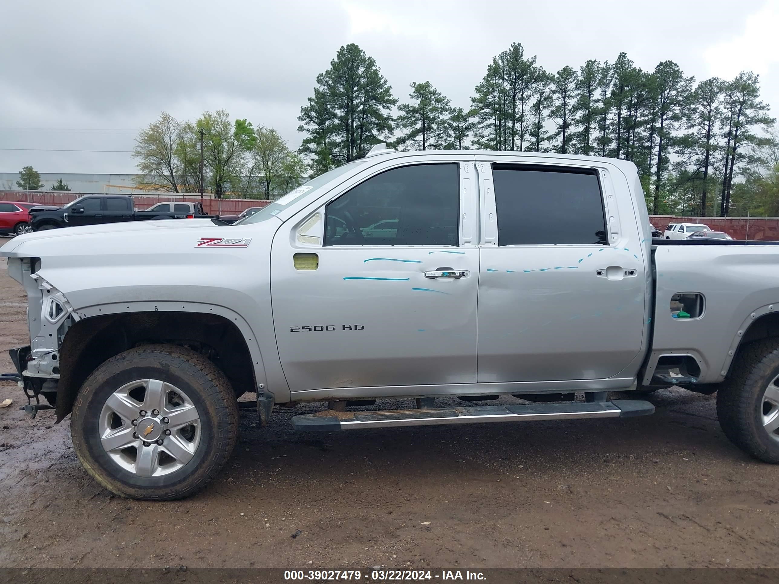 Photo 13 VIN: 2GC4YPEY3N1237790 - CHEVROLET SILVERADO 