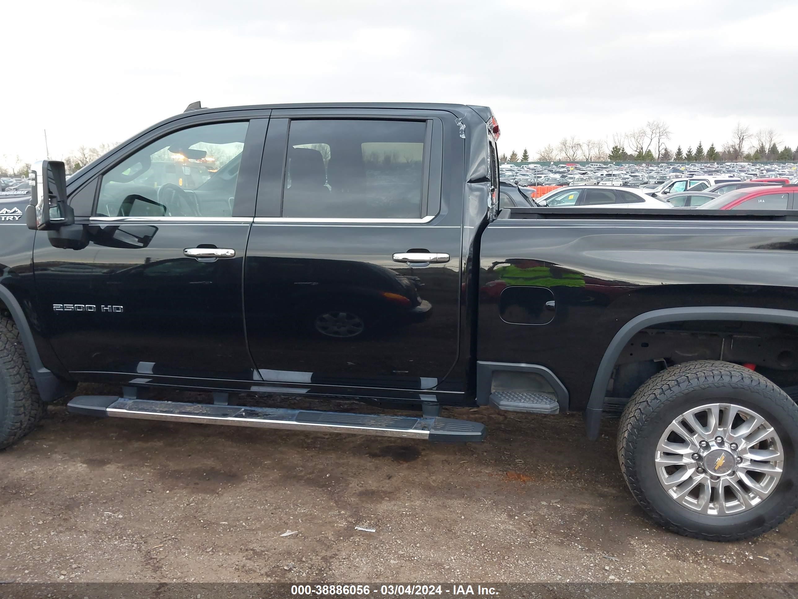 Photo 13 VIN: 2GC4YREY3N1217387 - CHEVROLET SILVERADO 