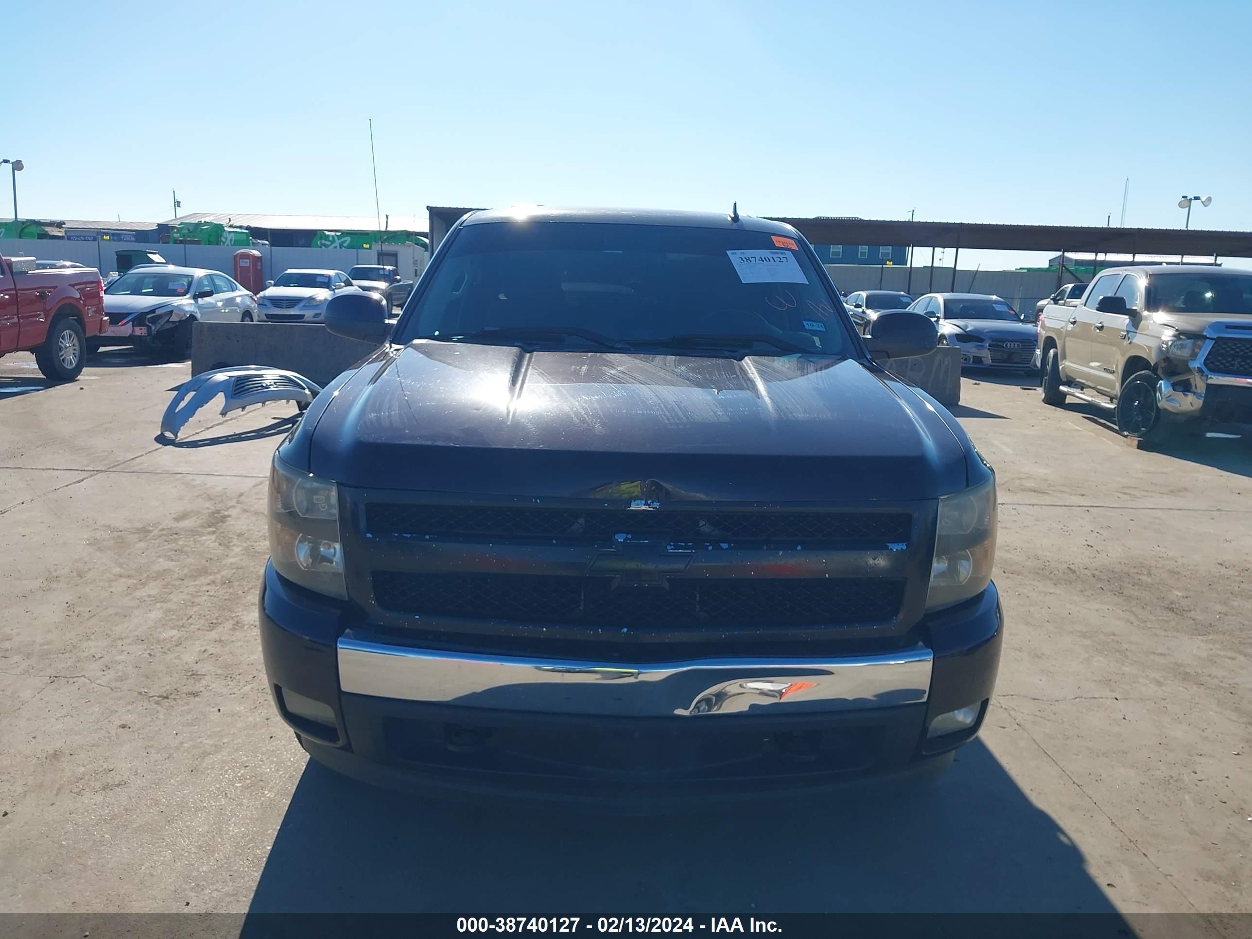 Photo 11 VIN: 2GCEC130181238695 - CHEVROLET SILVERADO 