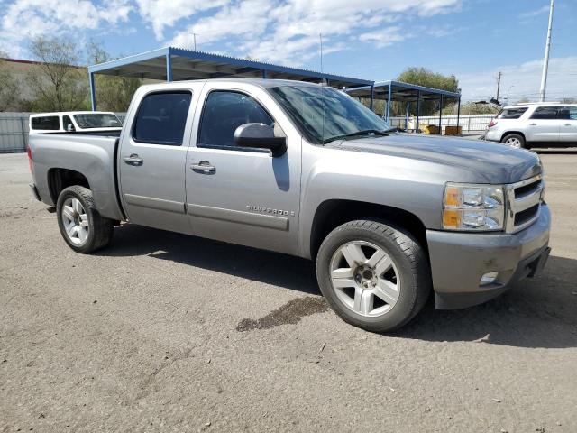 Photo 3 VIN: 2GCEC130681332653 - CHEVROLET SILVERADO 