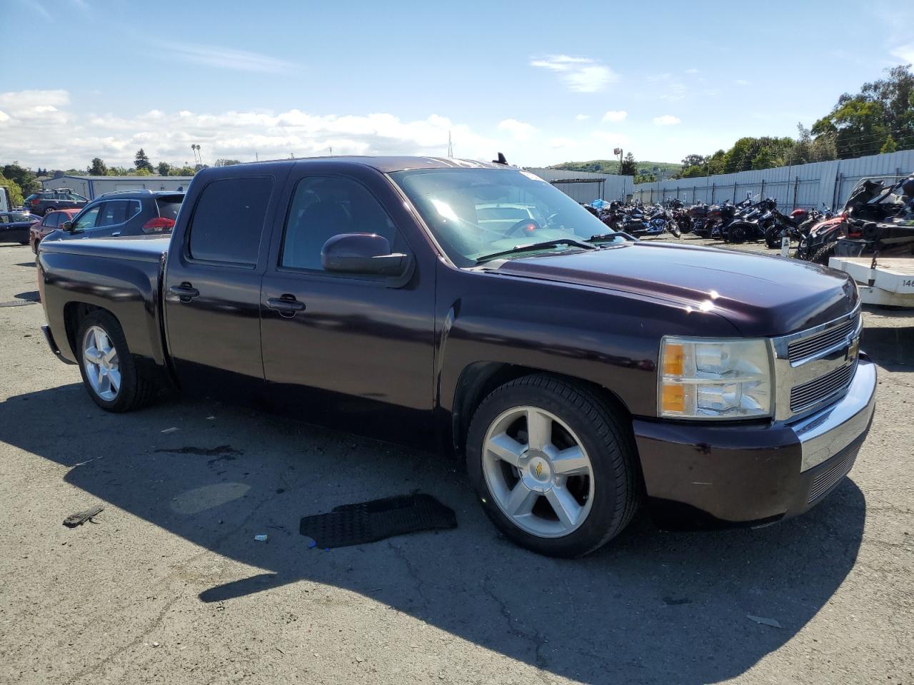 Photo 3 VIN: 2GCEC130X81302281 - CHEVROLET SILVERADO 