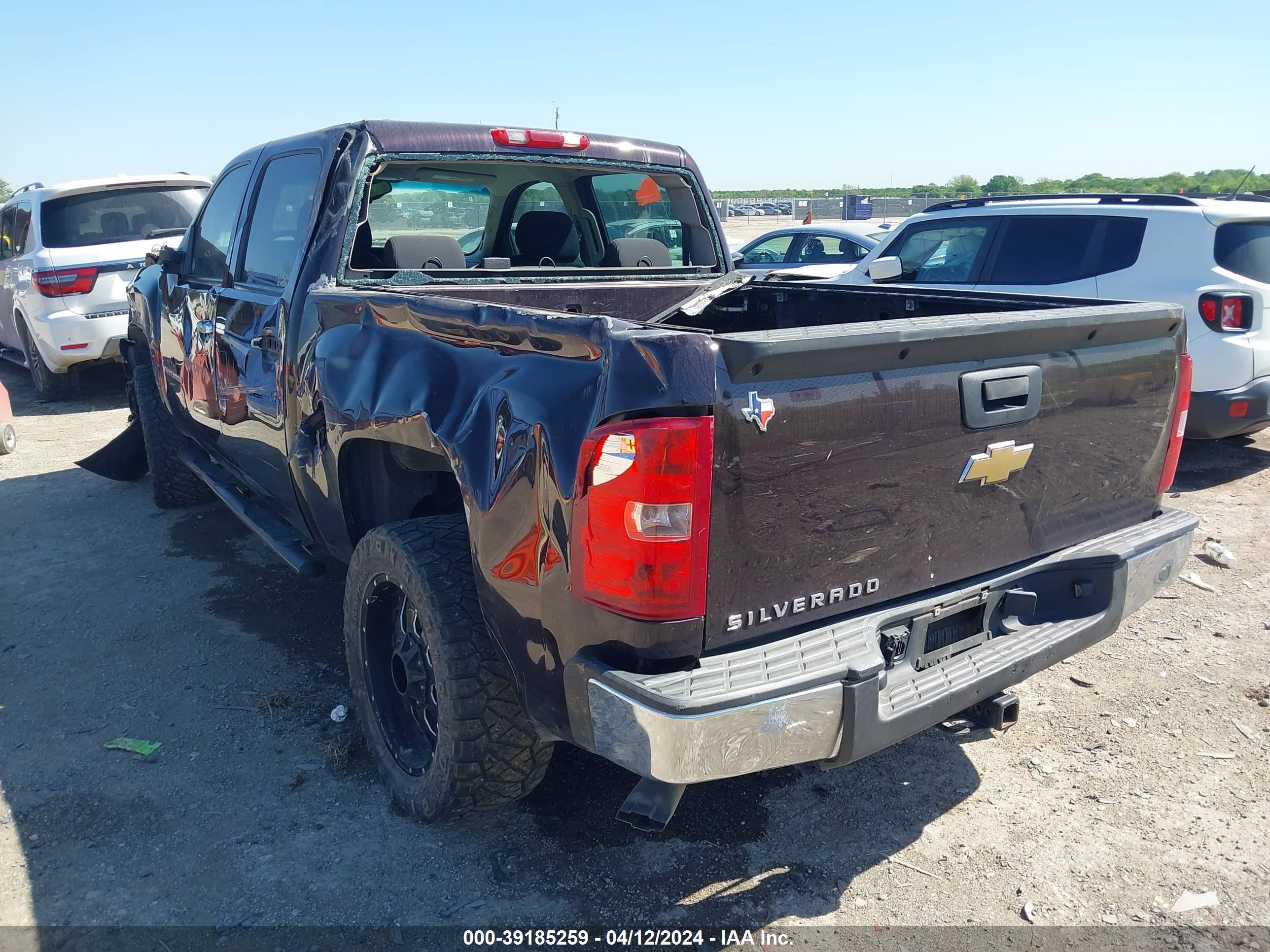 Photo 2 VIN: 2GCEC13C281137613 - CHEVROLET SILVERADO 