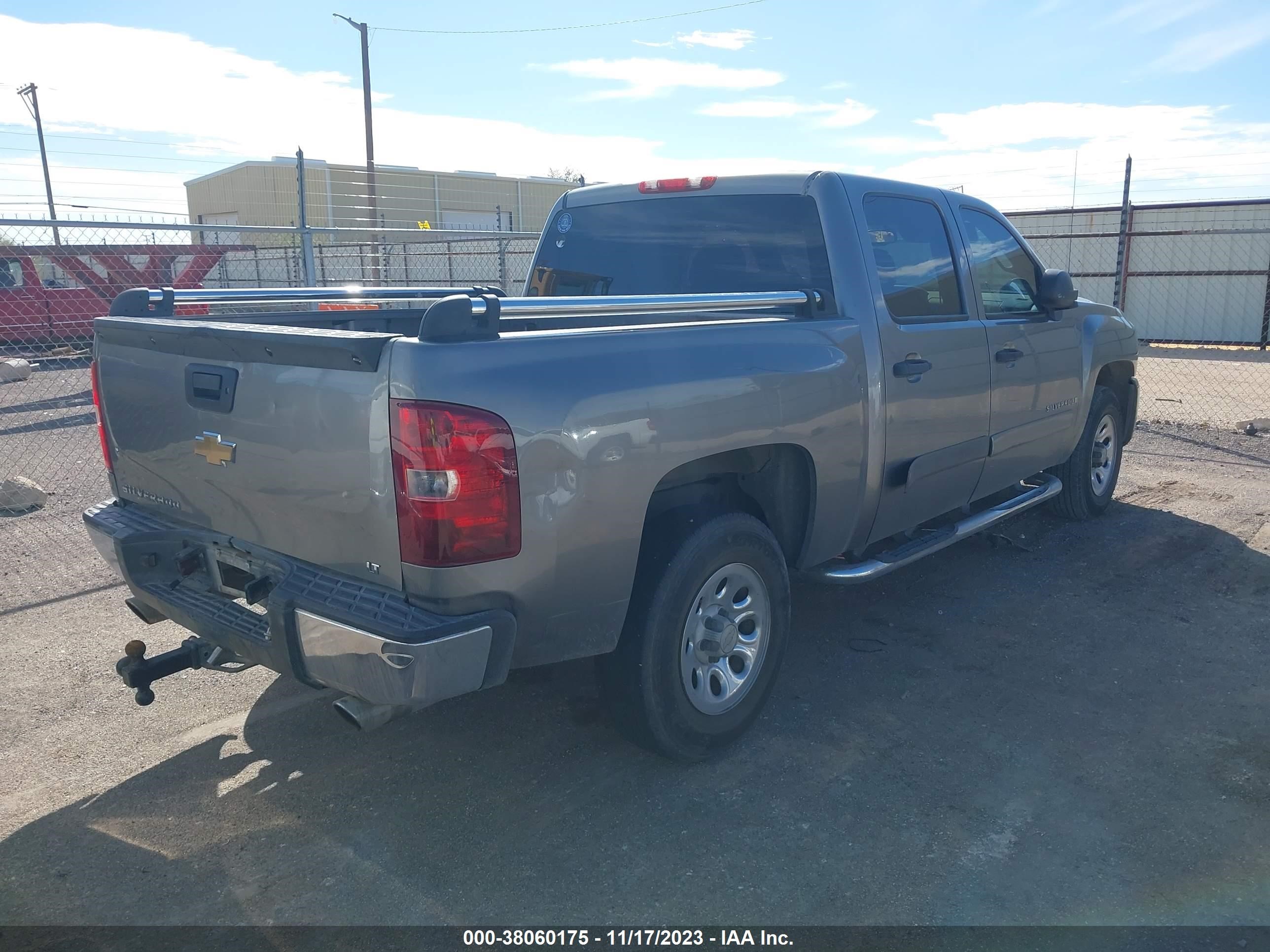 Photo 3 VIN: 2GCEC13C371603662 - CHEVROLET SILVERADO 