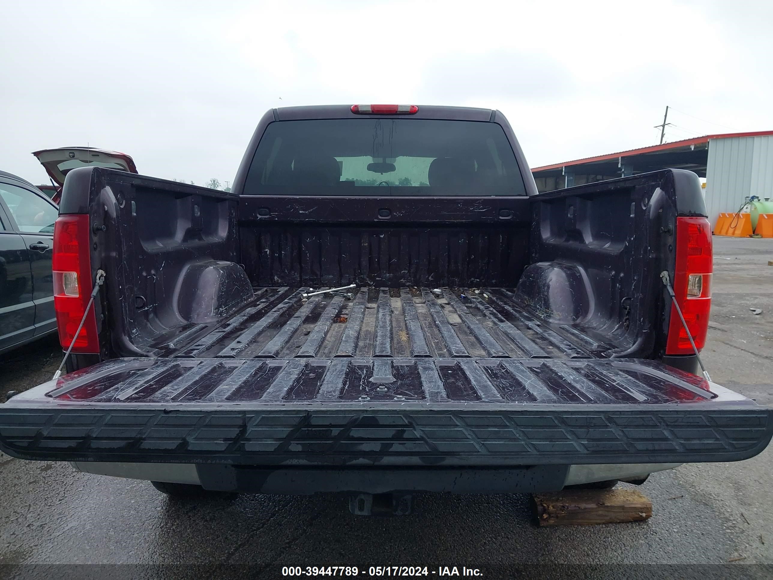 Photo 7 VIN: 2GCEC13C381252348 - CHEVROLET SILVERADO 