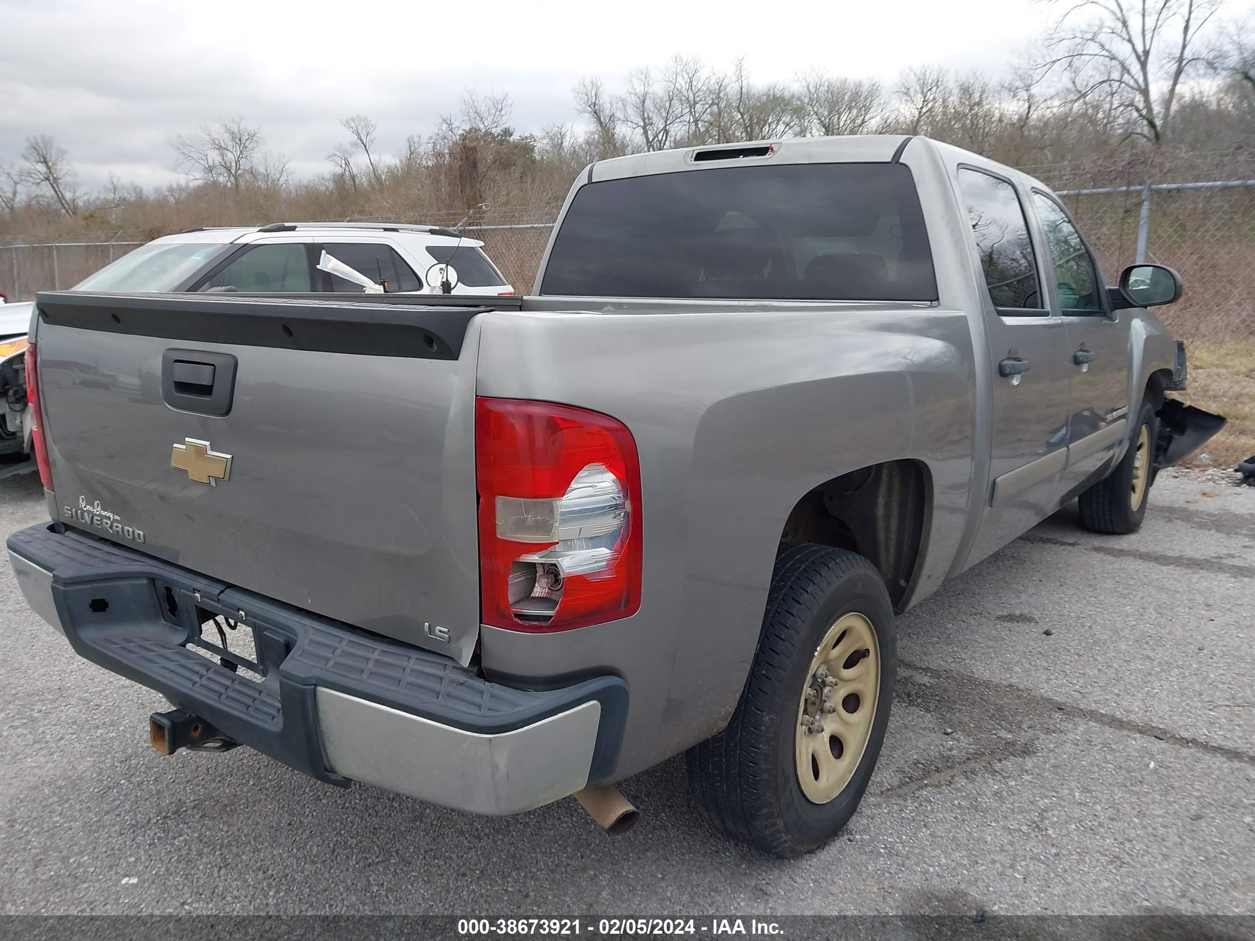 Photo 3 VIN: 2GCEC13C471708632 - CHEVROLET SILVERADO 