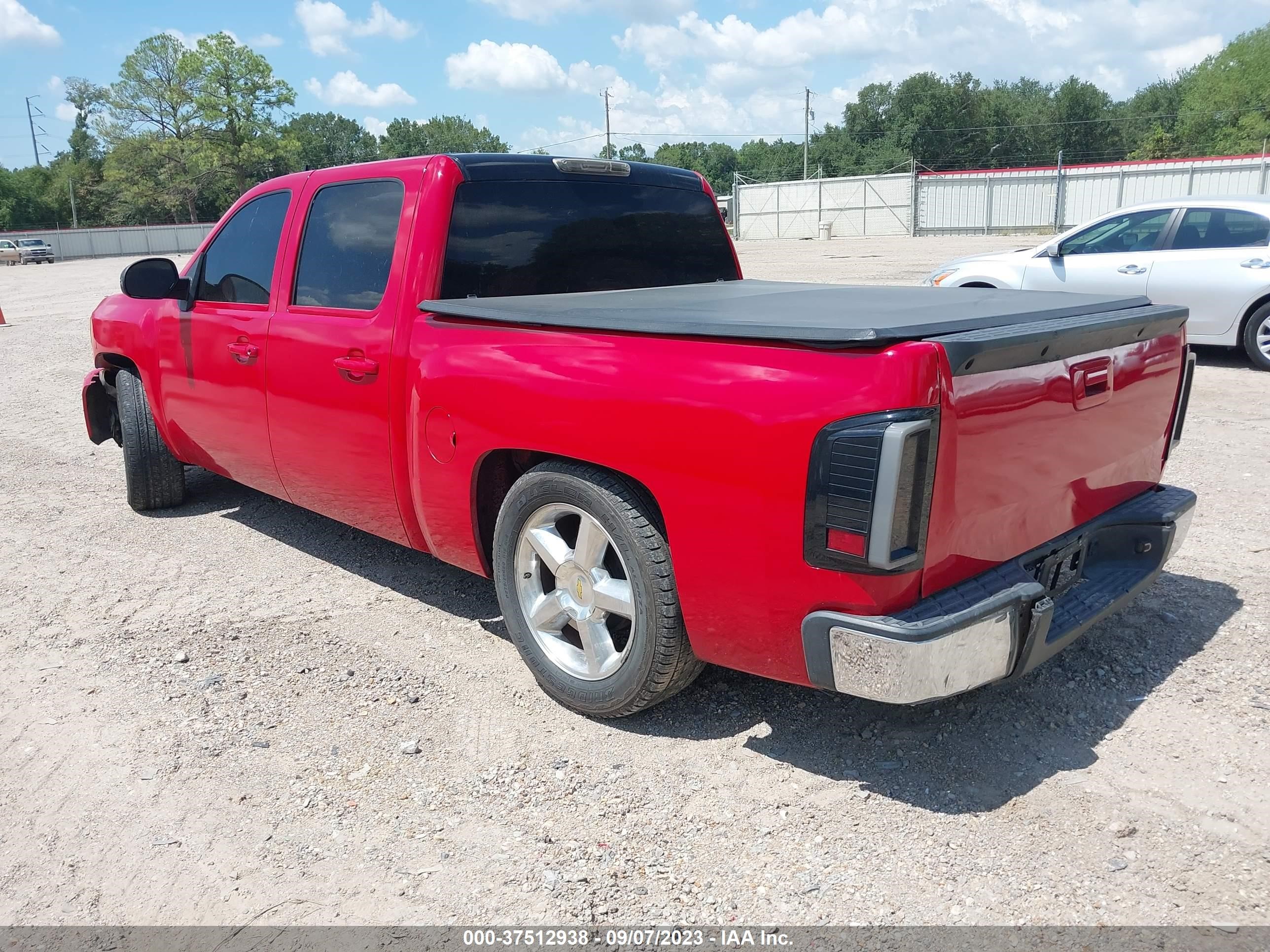 Photo 2 VIN: 2GCEC13C771729202 - CHEVROLET SILVERADO 