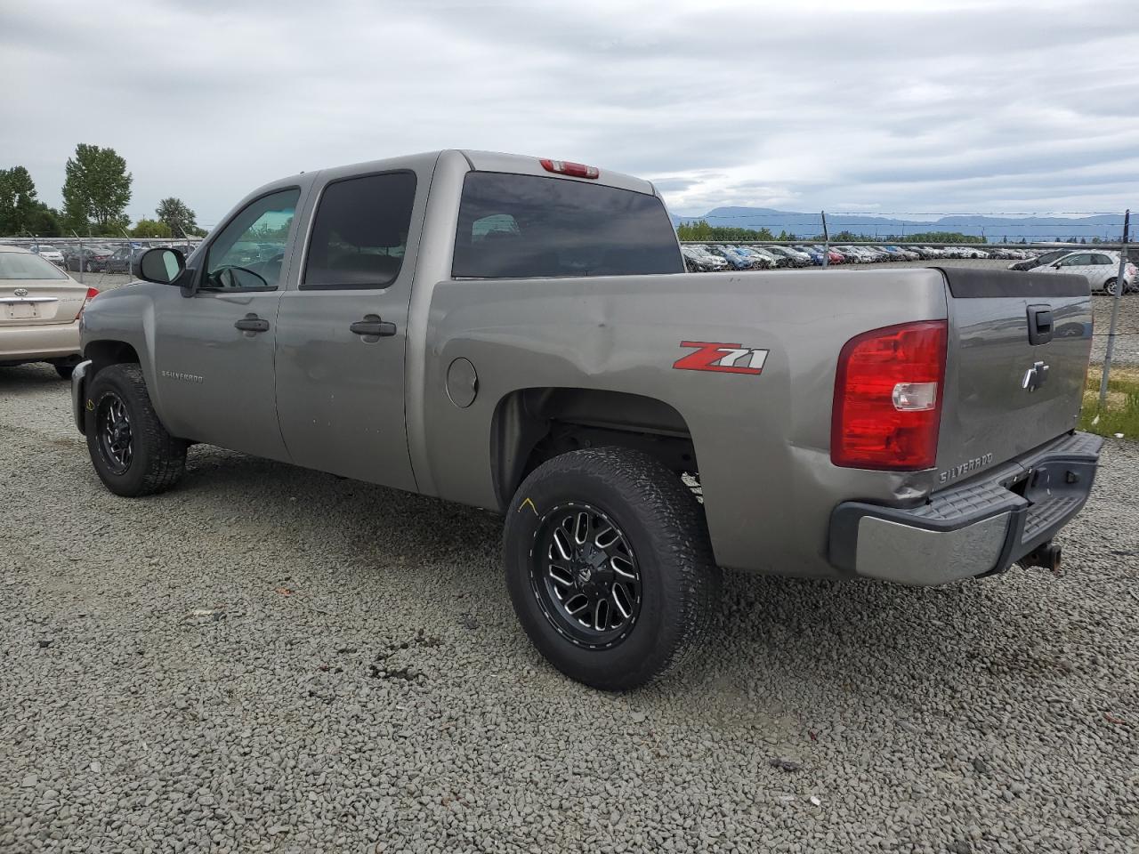 Photo 1 VIN: 2GCEC13C871517926 - CHEVROLET SILVERADO 