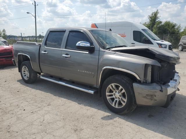 Photo 3 VIN: 2GCEC13CX71555772 - CHEVROLET SILVERADO 