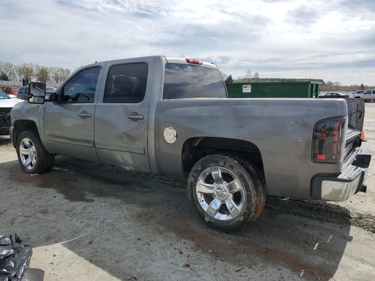 Photo 1 VIN: 2GCEC13J271545395 - CHEVROLET SILVERADO 