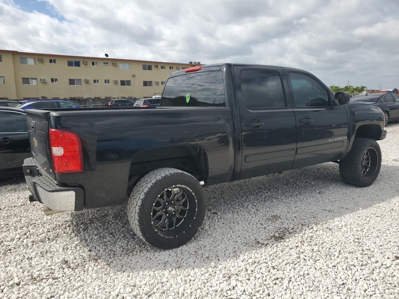 Photo 2 VIN: 2GCEC13J871507962 - CHEVROLET SILVERADO 