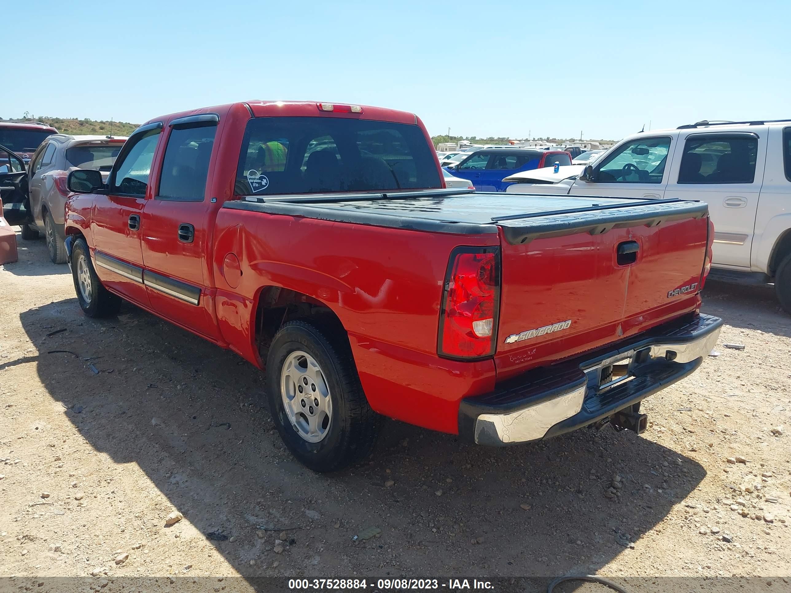 Photo 2 VIN: 2GCEC13T441308159 - CHEVROLET SILVERADO 