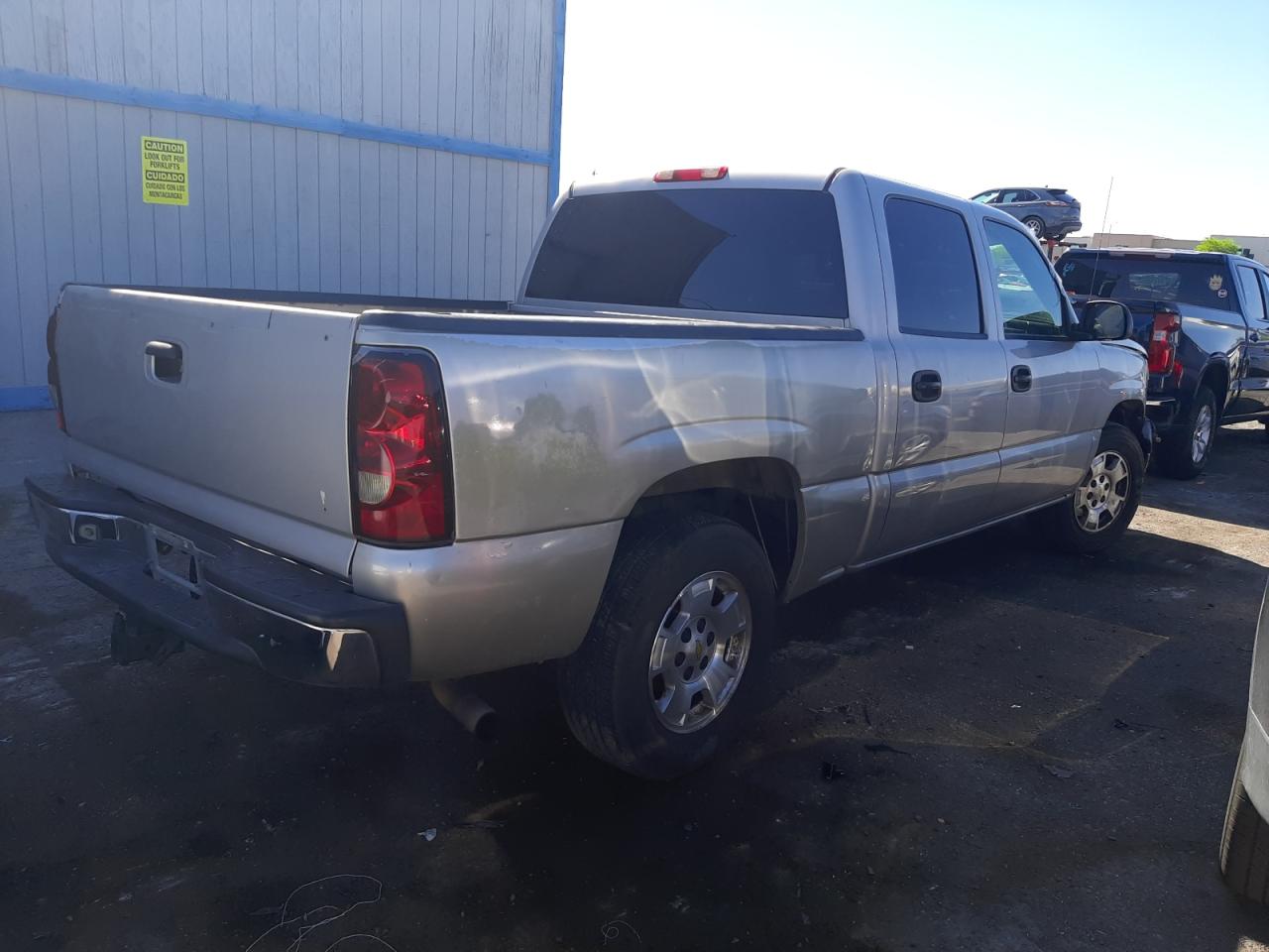 Photo 2 VIN: 2GCEC13T451185867 - CHEVROLET SILVERADO 