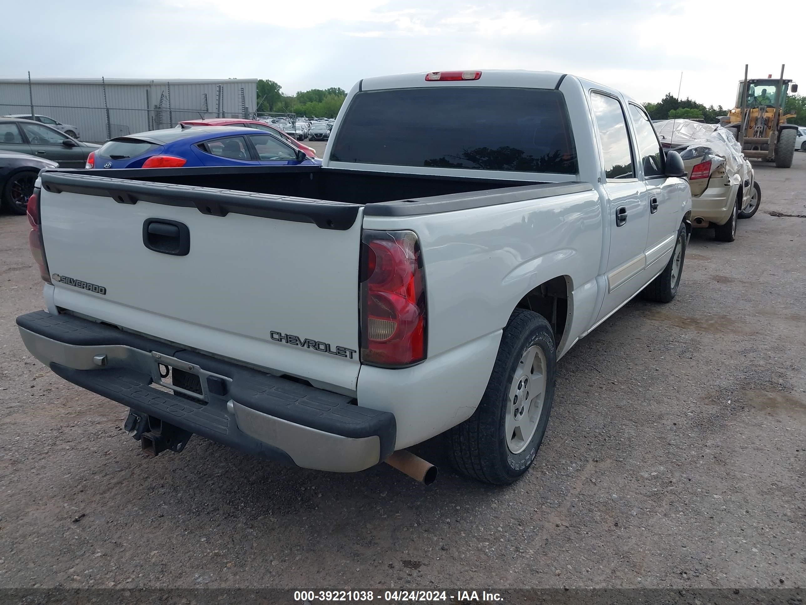 Photo 3 VIN: 2GCEC13T551218486 - CHEVROLET SILVERADO 