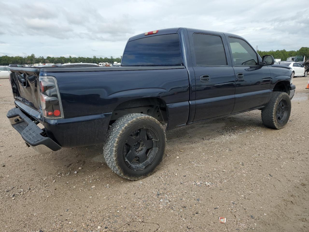 Photo 2 VIN: 2GCEC13T561145539 - CHEVROLET SILVERADO 