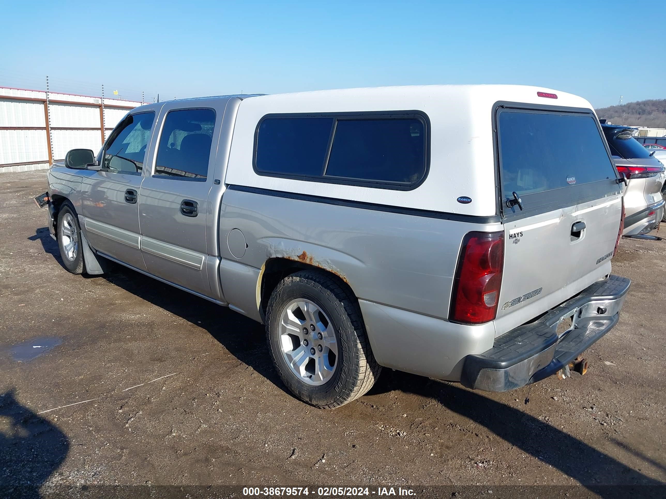 Photo 2 VIN: 2GCEC13T651199799 - CHEVROLET SILVERADO 