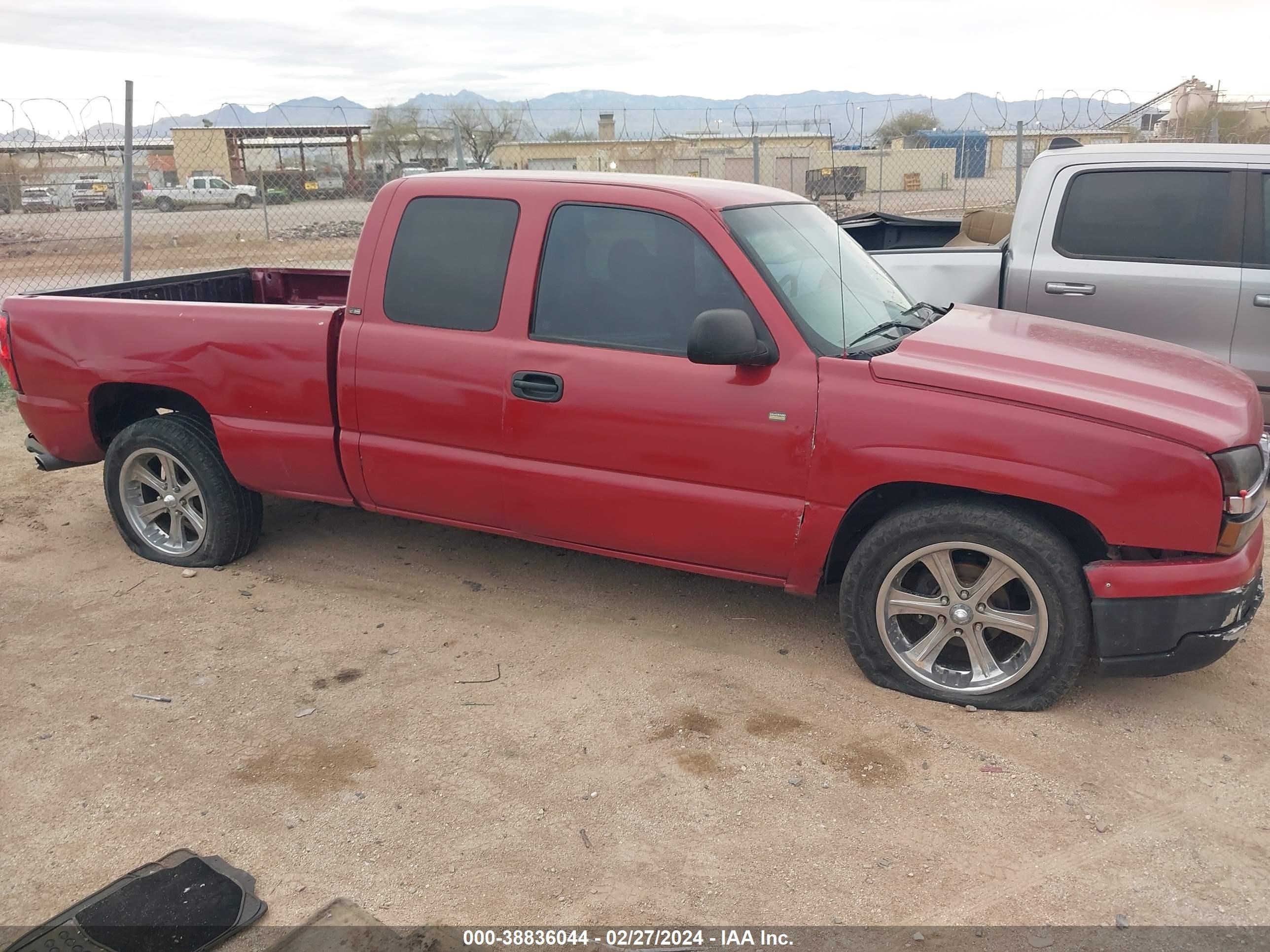 Photo 12 VIN: 2GCEC13T651201261 - CHEVROLET SILVERADO 