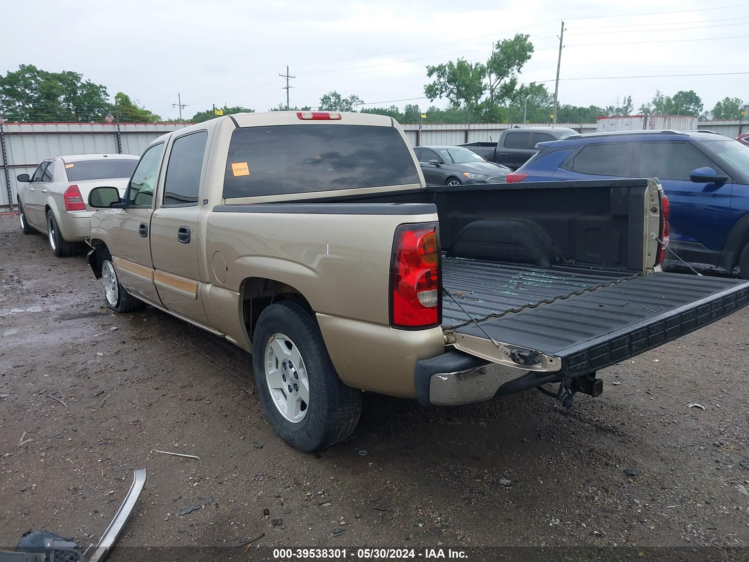 Photo 2 VIN: 2GCEC13T651206637 - CHEVROLET SILVERADO 