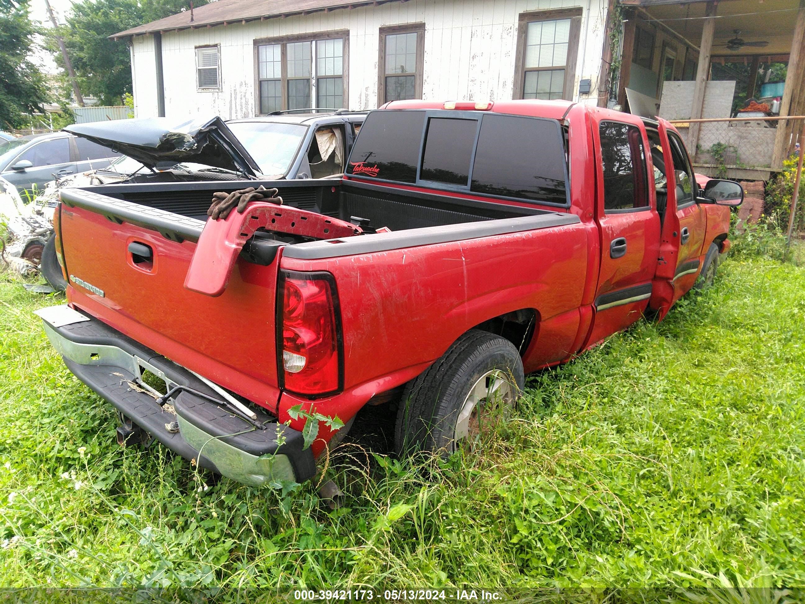 Photo 3 VIN: 2GCEC13TX61138229 - CHEVROLET SILVERADO 