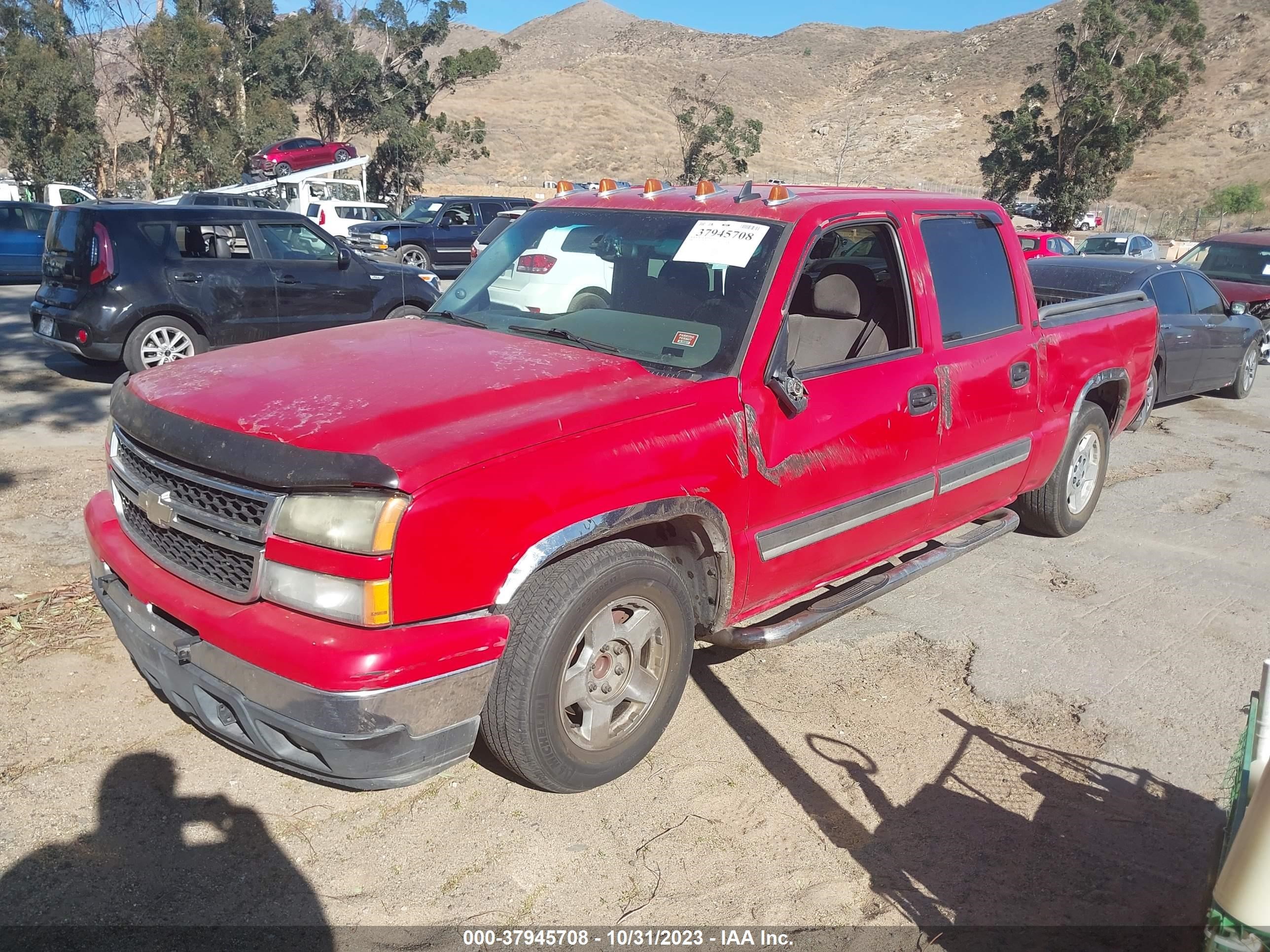 Photo 1 VIN: 2GCEC13TX61148467 - CHEVROLET SILVERADO 