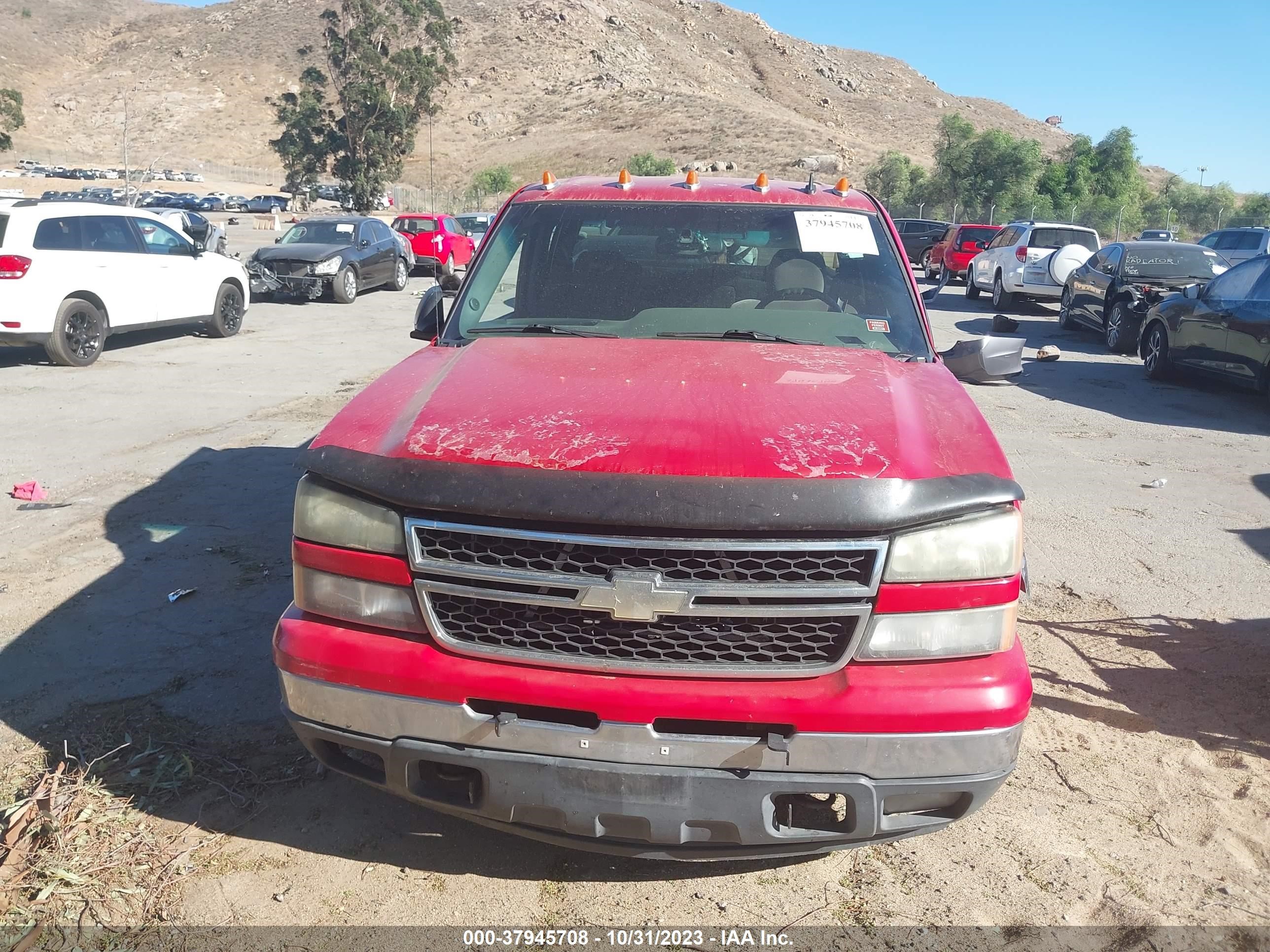 Photo 10 VIN: 2GCEC13TX61148467 - CHEVROLET SILVERADO 