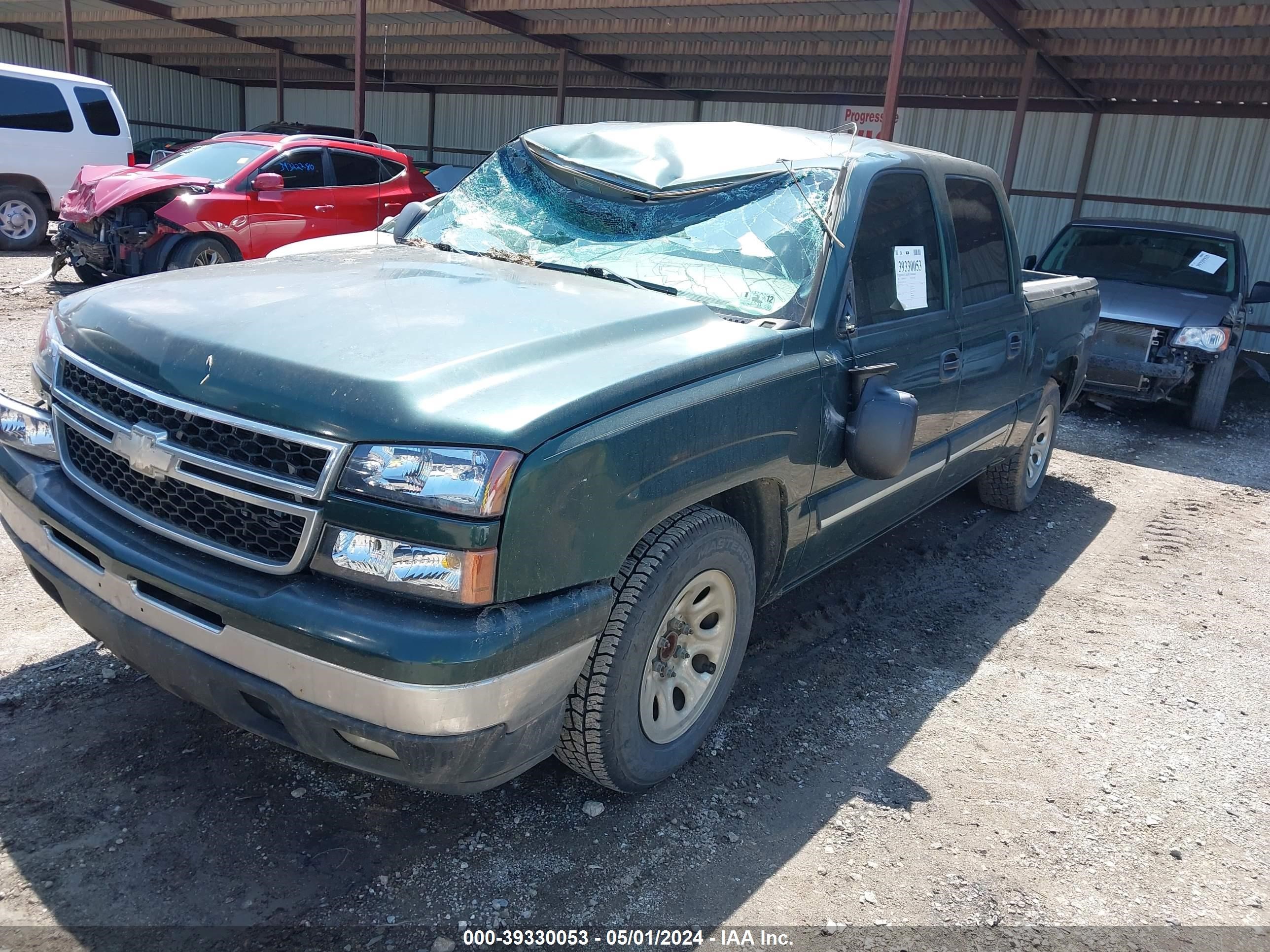 Photo 1 VIN: 2GCEC13TX61175328 - CHEVROLET SILVERADO 